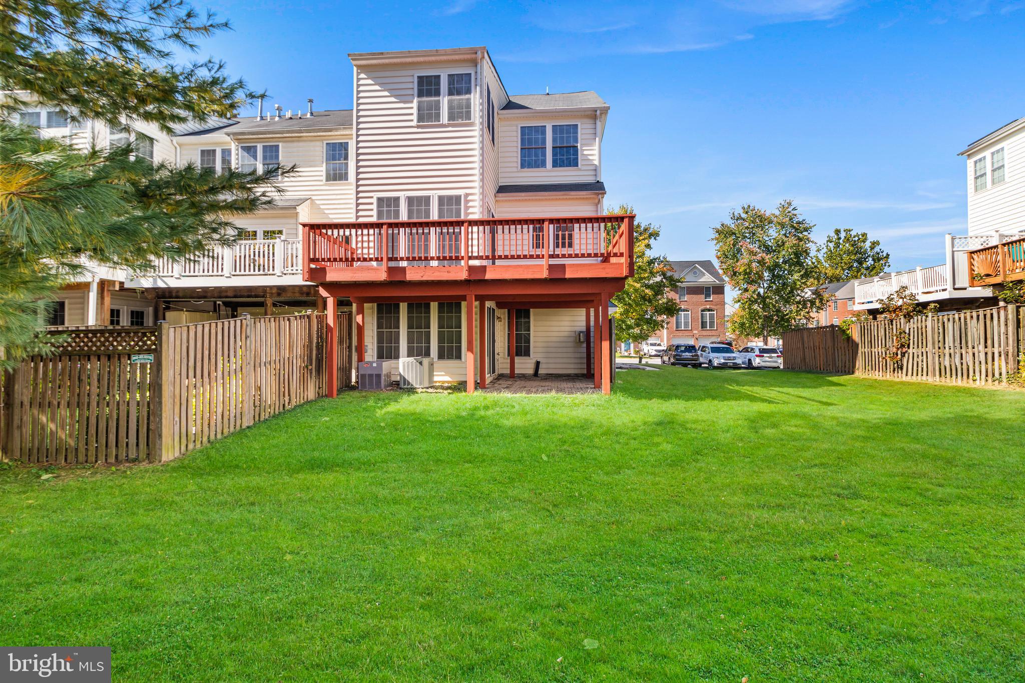 CROFTON MANOR - Residential