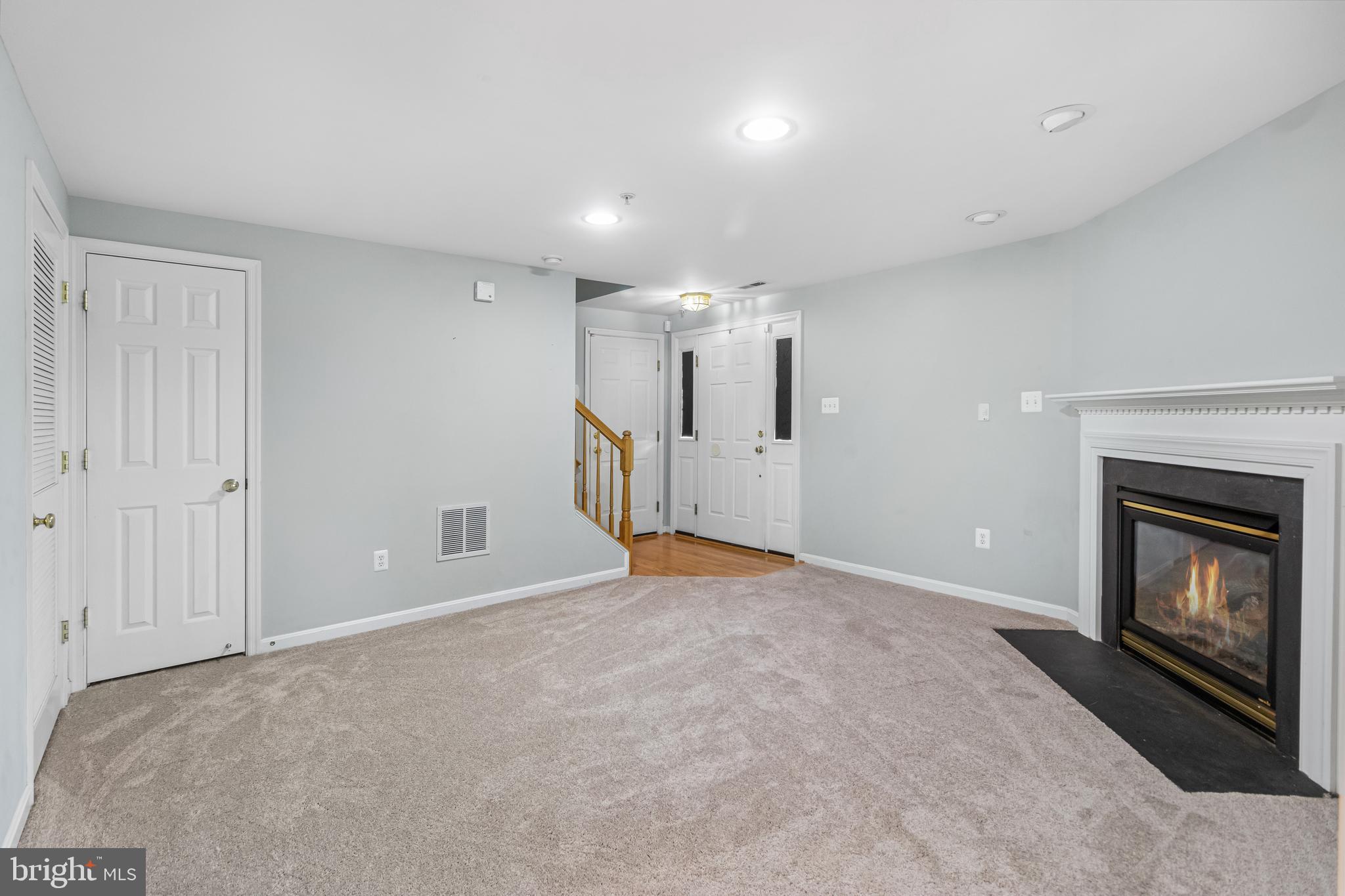 CROFTON MANOR - Residential