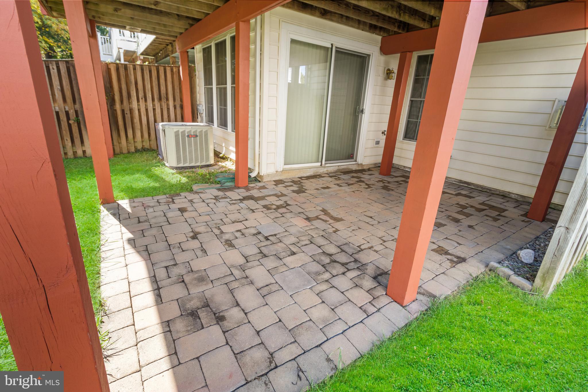 CROFTON MANOR - Residential