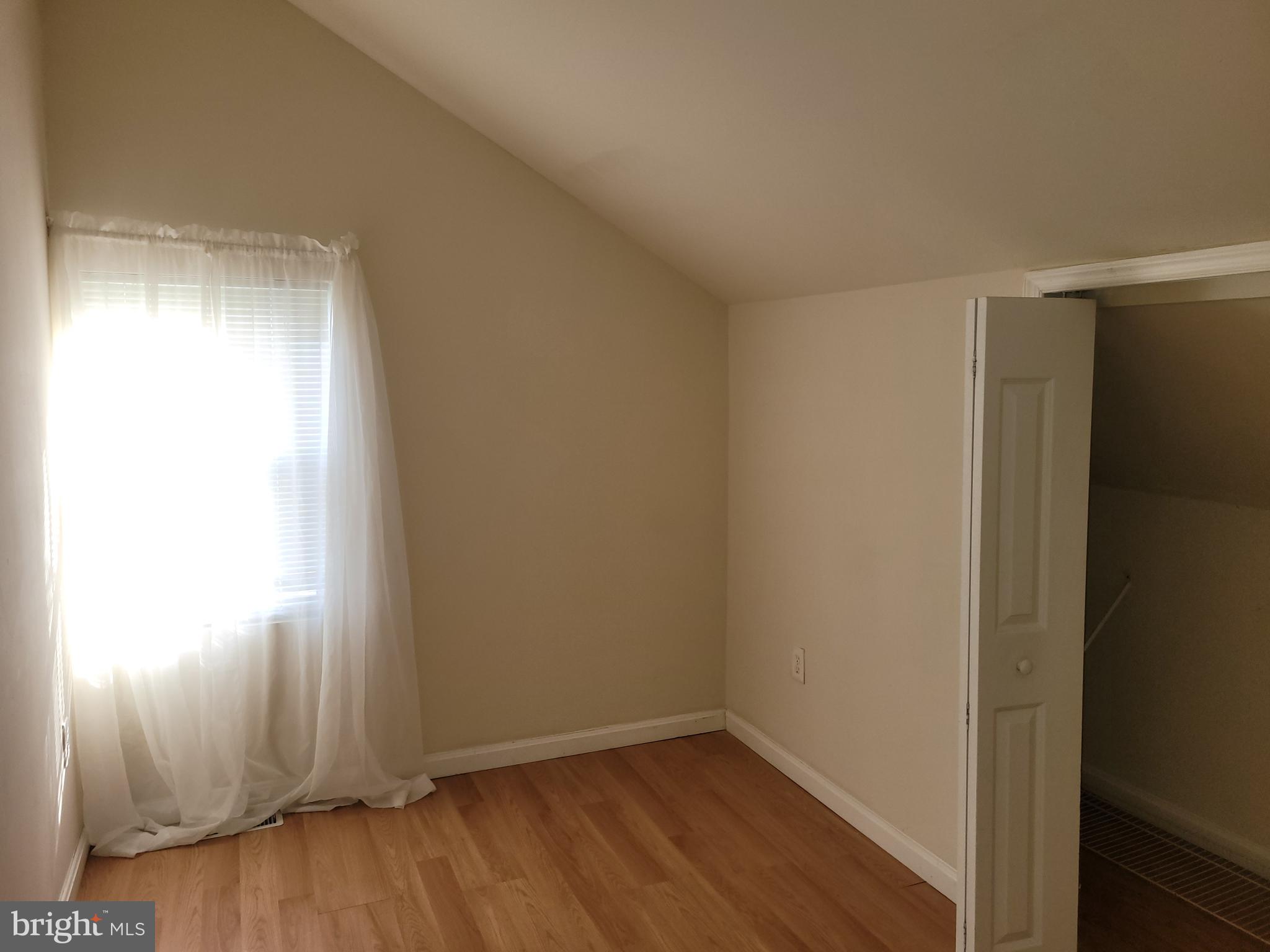 NORTH HALETHORPE - Residential