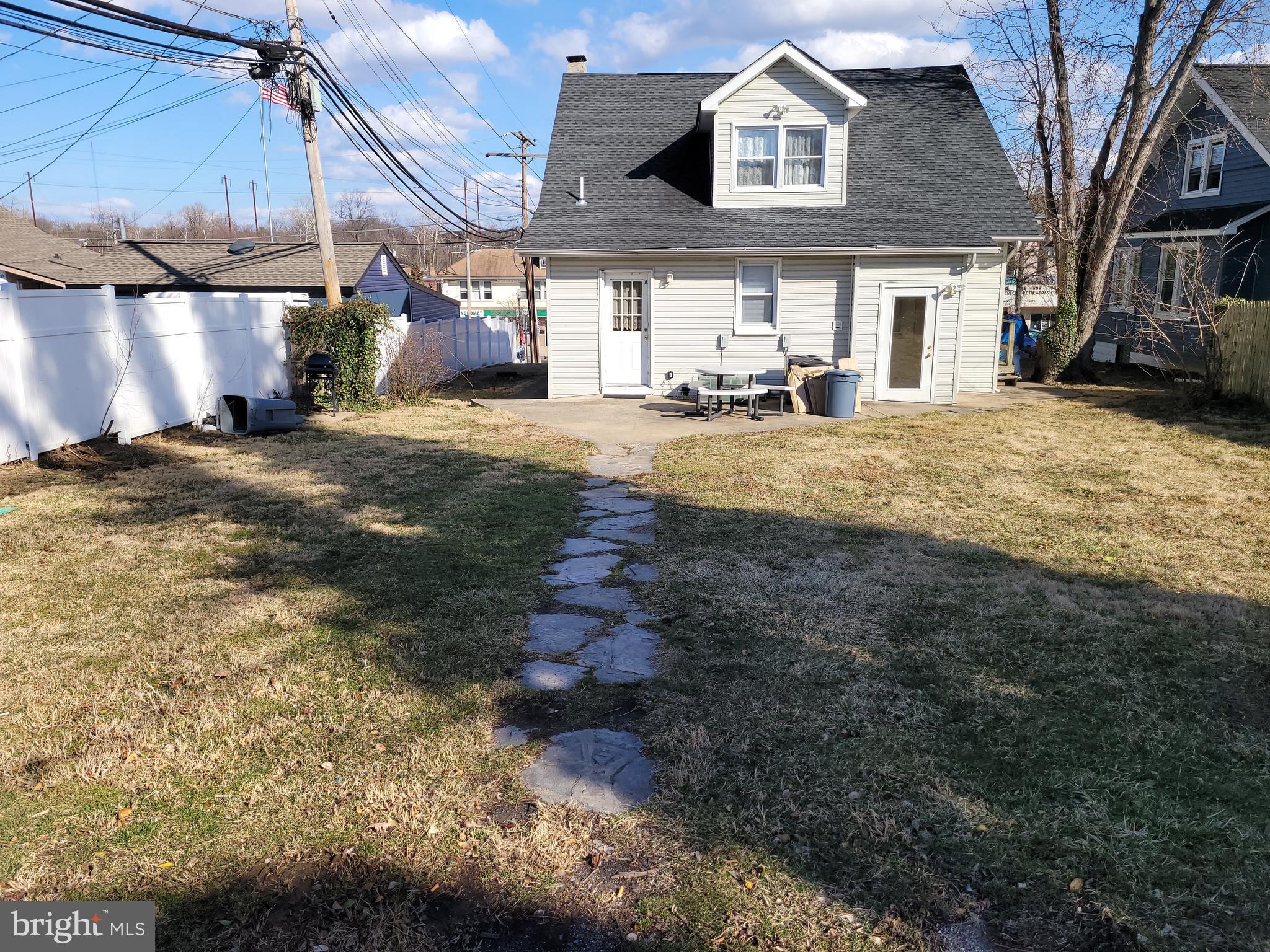 NORTH HALETHORPE - Residential