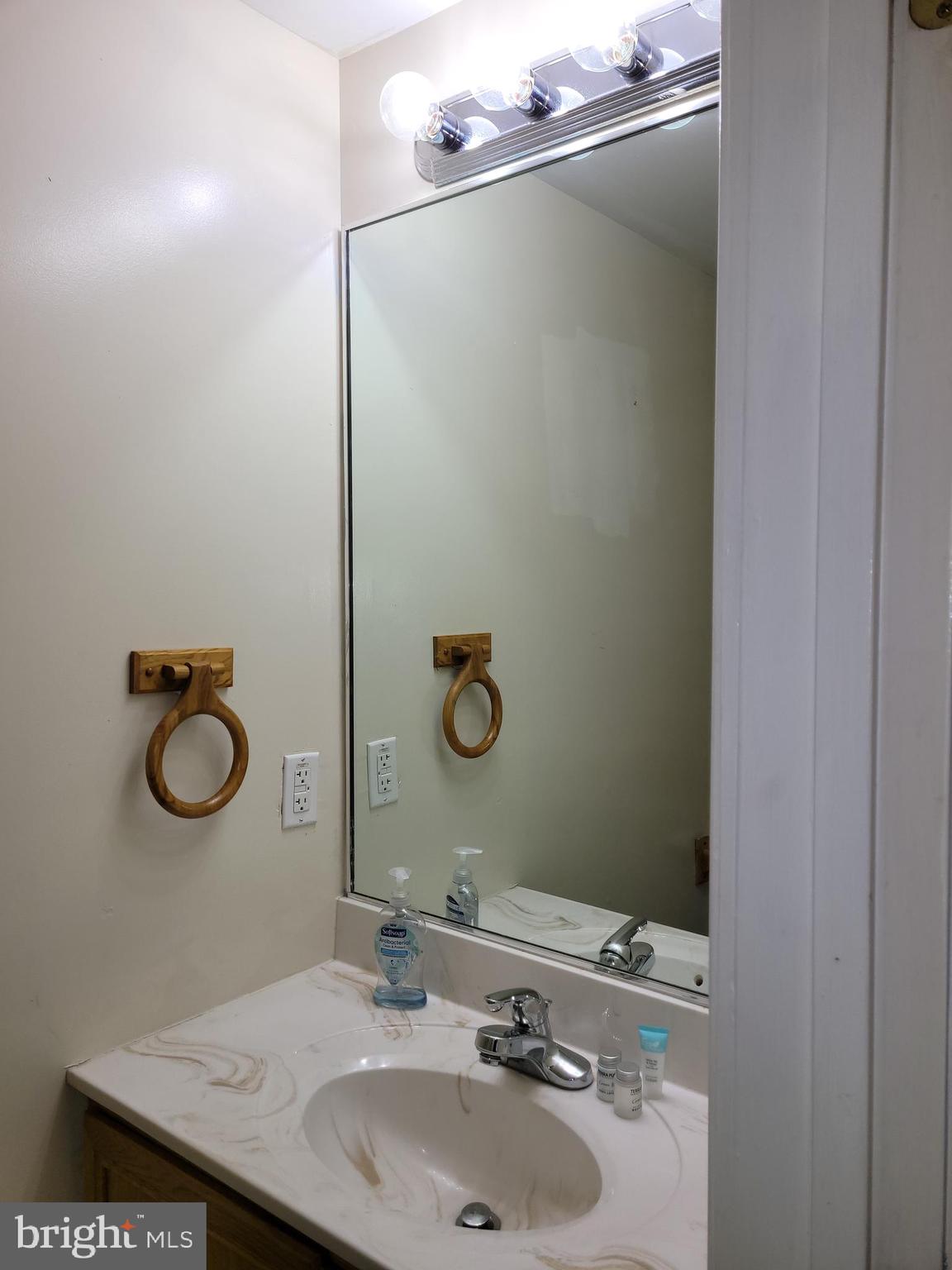 NORTH HALETHORPE - Residential