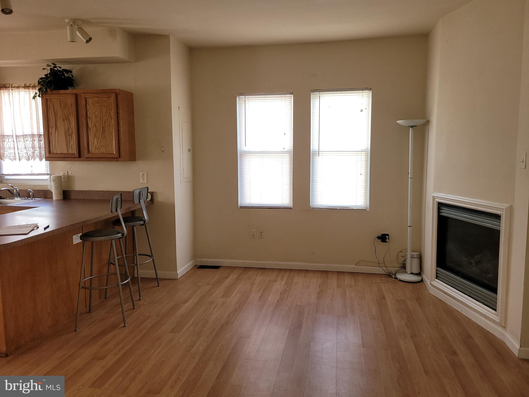 NORTH HALETHORPE - Residential