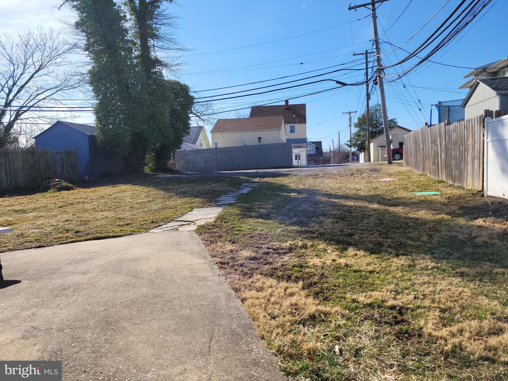 NORTH HALETHORPE - Residential