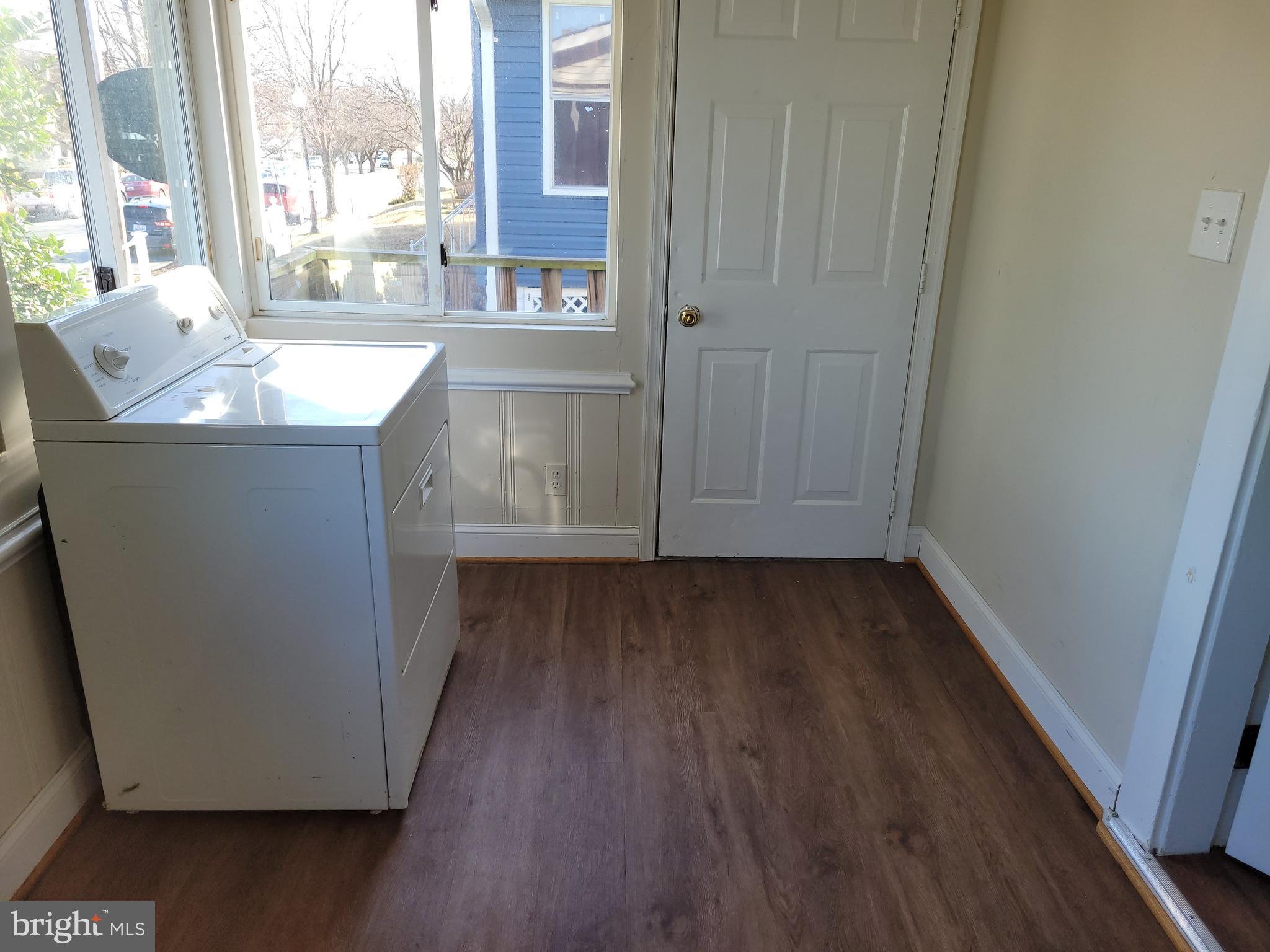 NORTH HALETHORPE - Residential