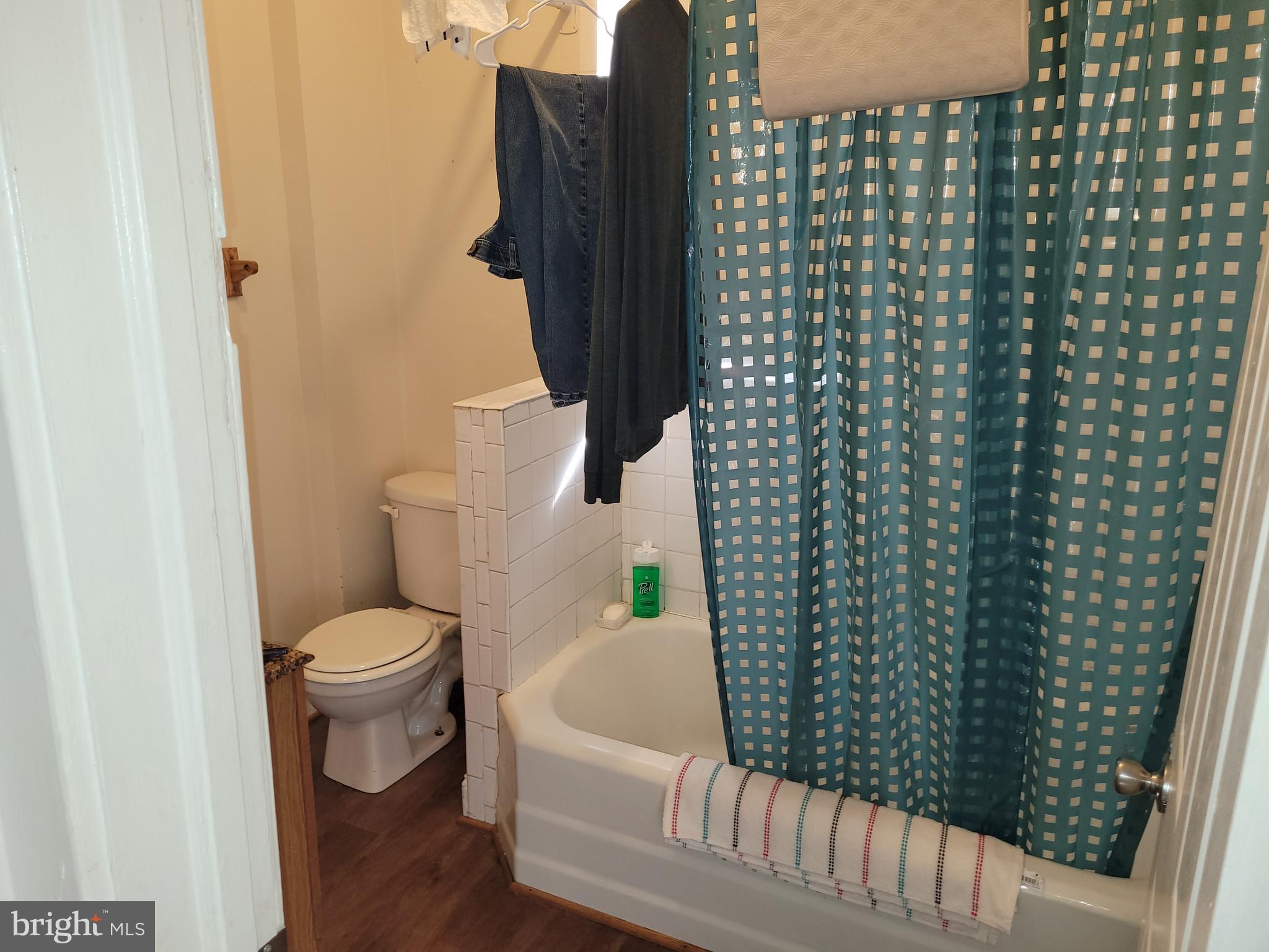 NORTH HALETHORPE - Residential