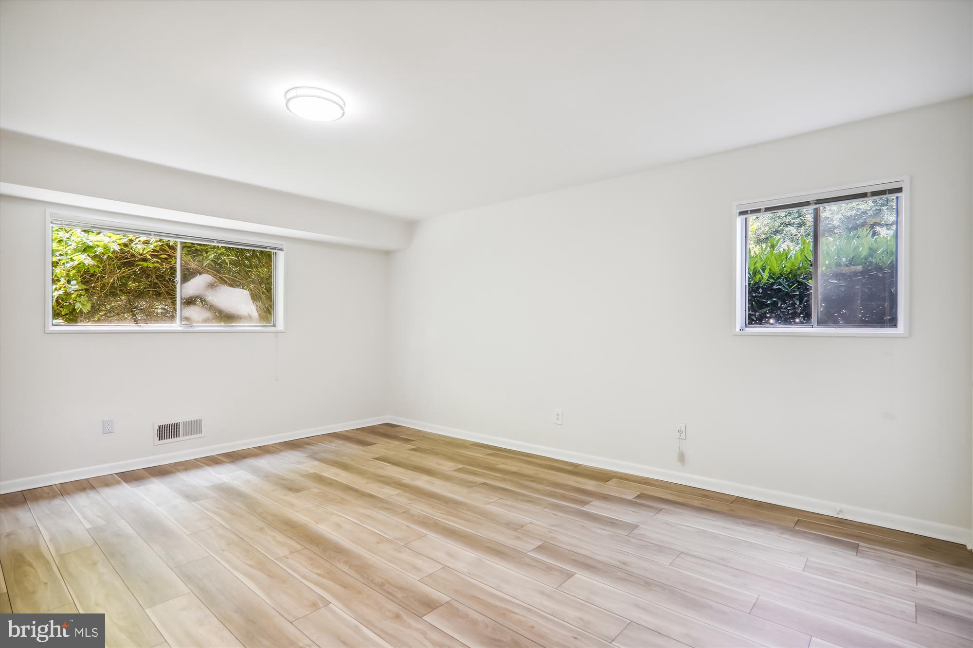 PARKSIDE CONDOMINIUMS - Residential