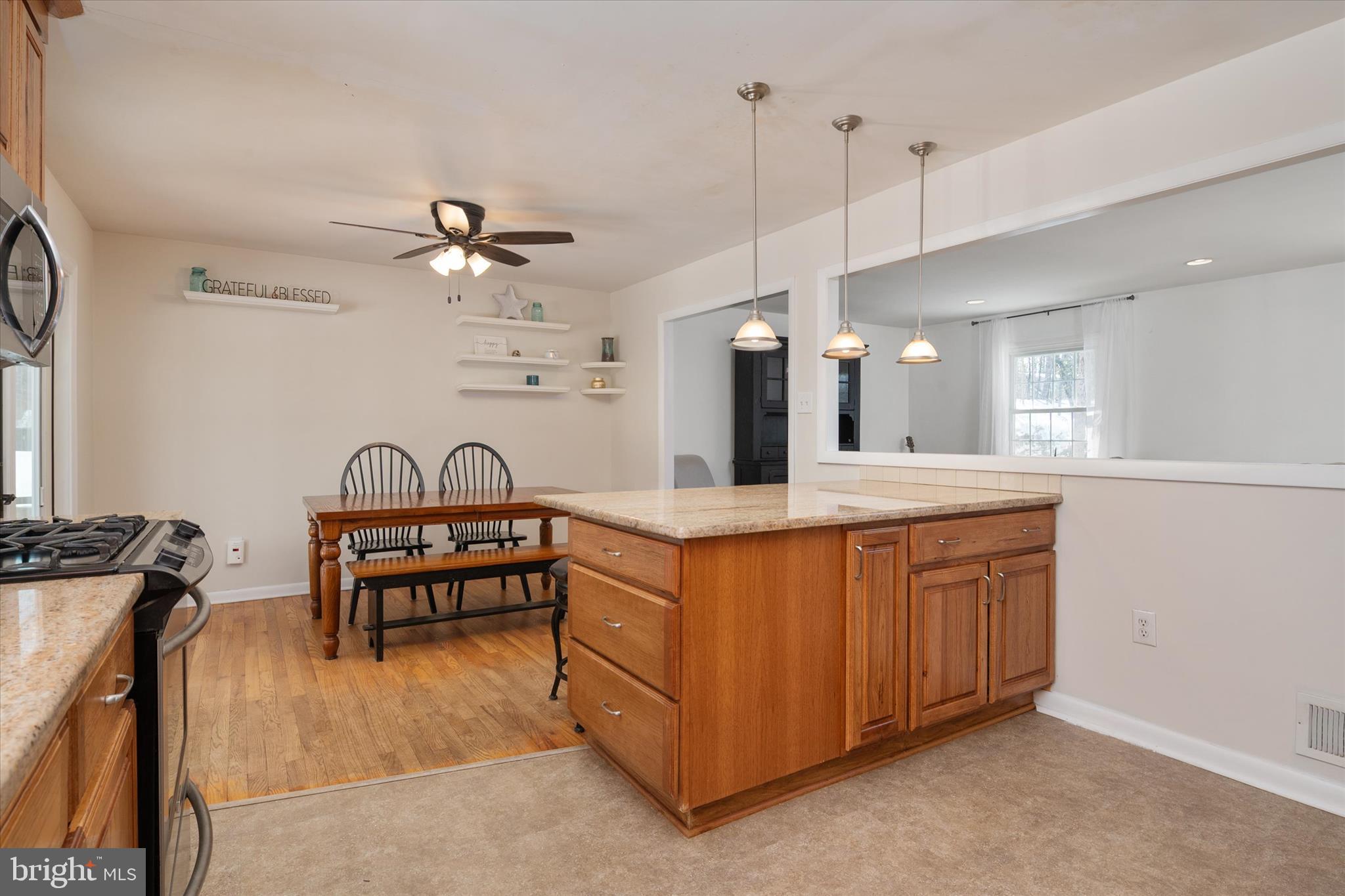 ROUND BAY VIEW - Residential