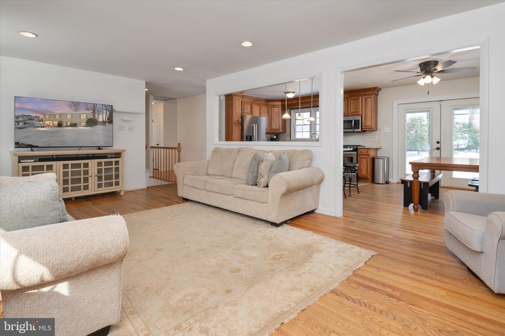 ROUND BAY VIEW - Residential