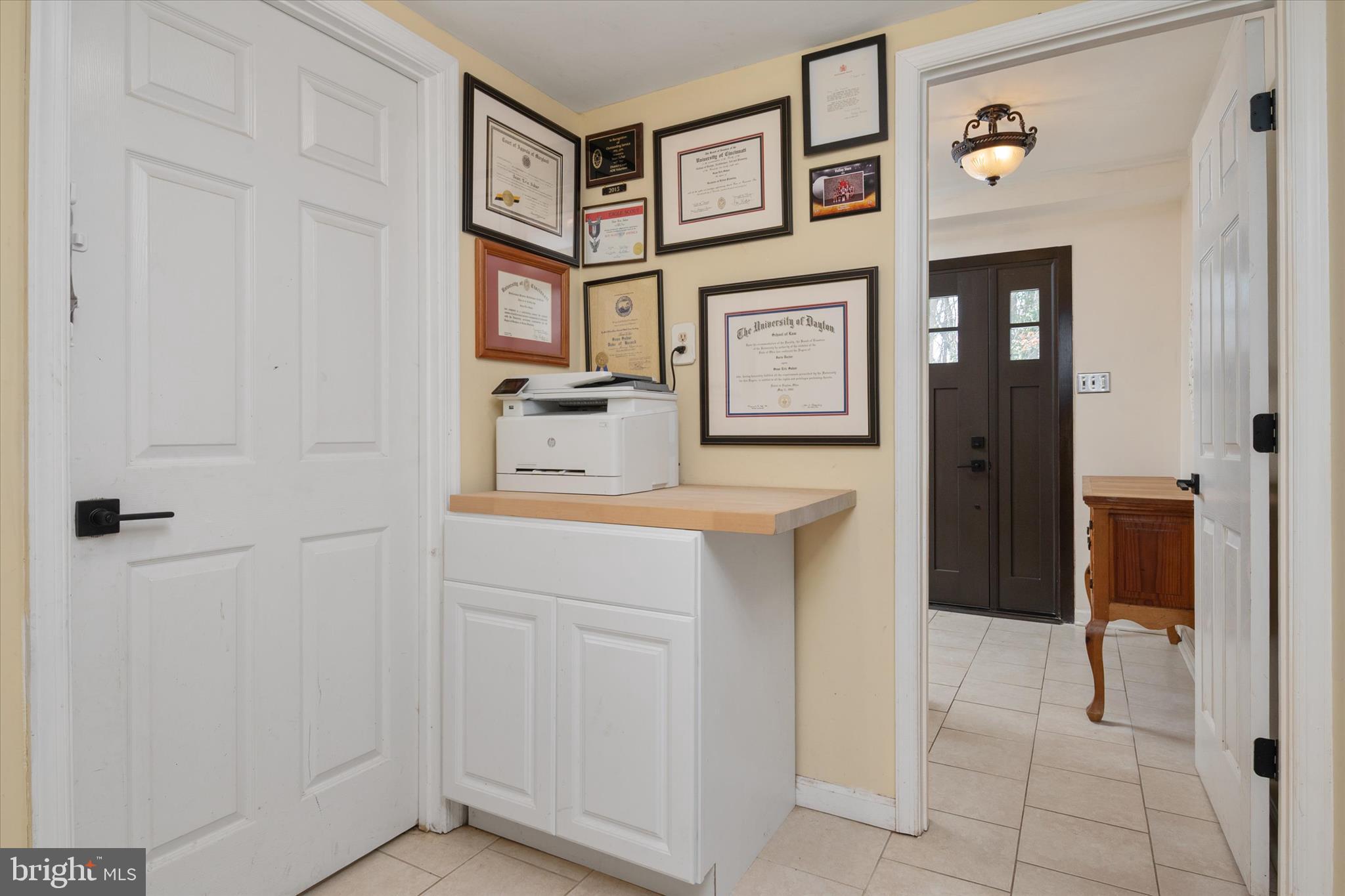 ROUND BAY VIEW - Residential