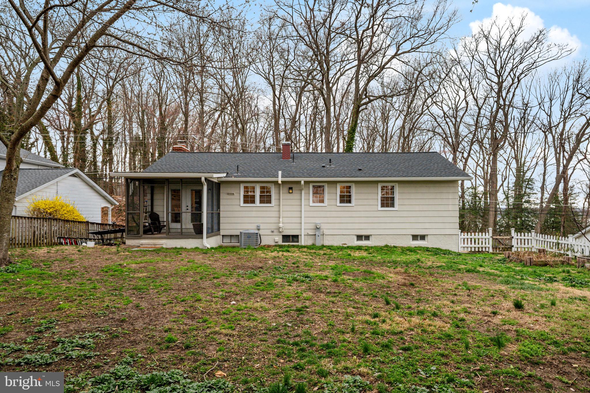 ROUND BAY VIEW - Residential