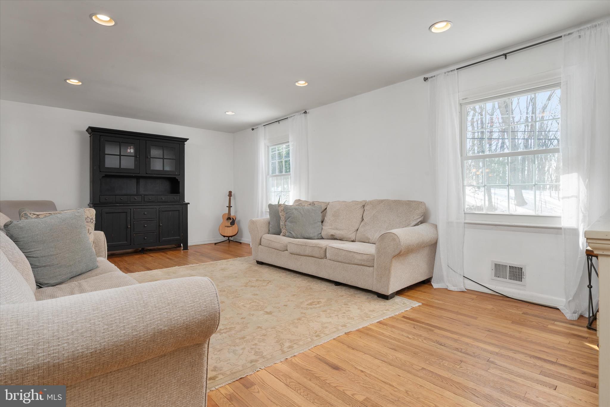 ROUND BAY VIEW - Residential