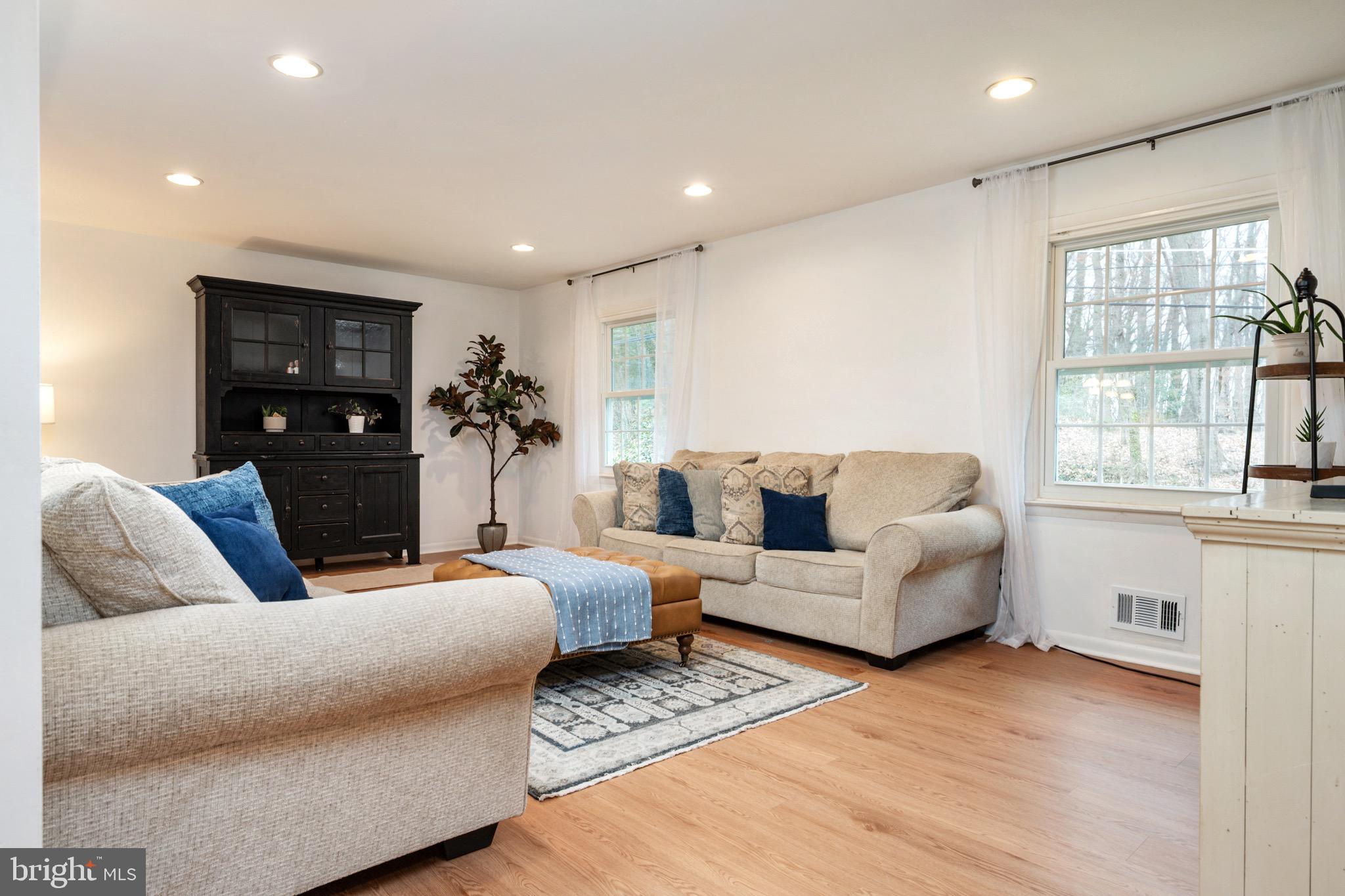 ROUND BAY VIEW - Residential