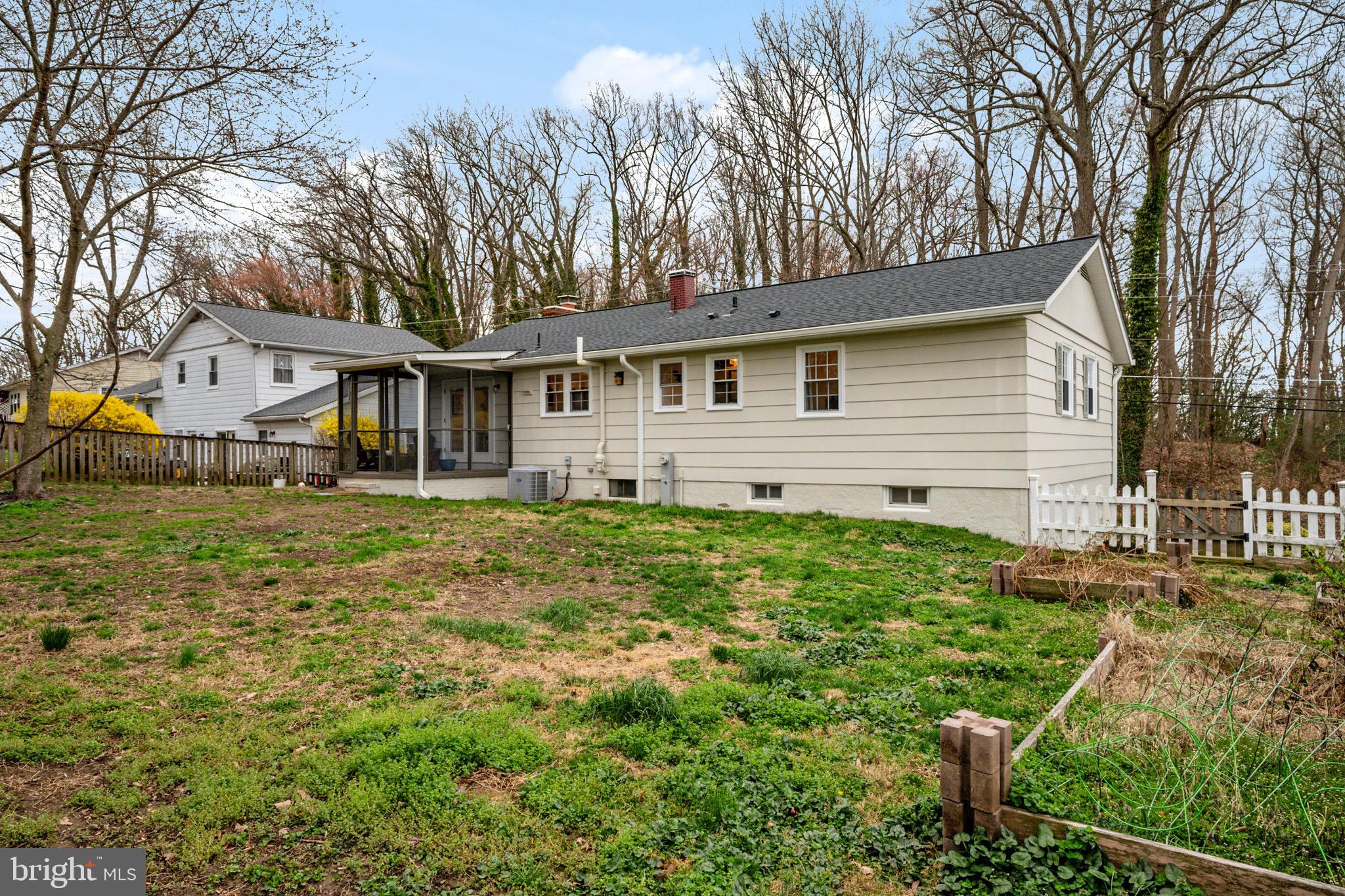 ROUND BAY VIEW - Residential