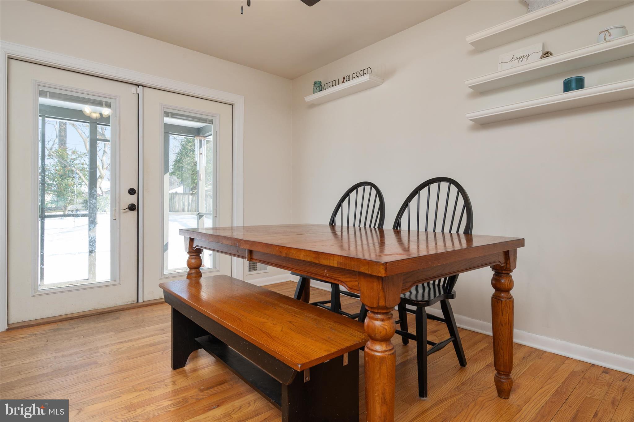 ROUND BAY VIEW - Residential