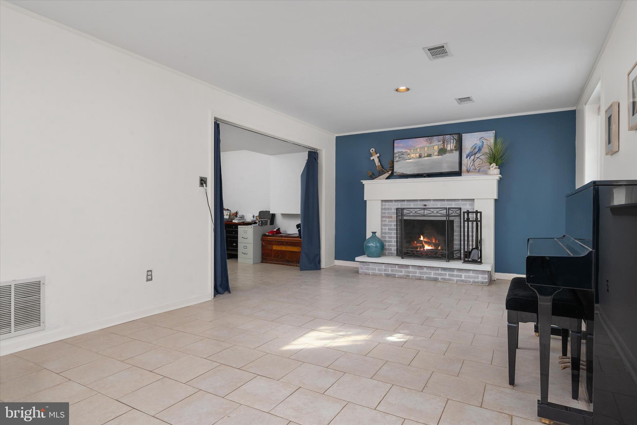 ROUND BAY VIEW - Residential