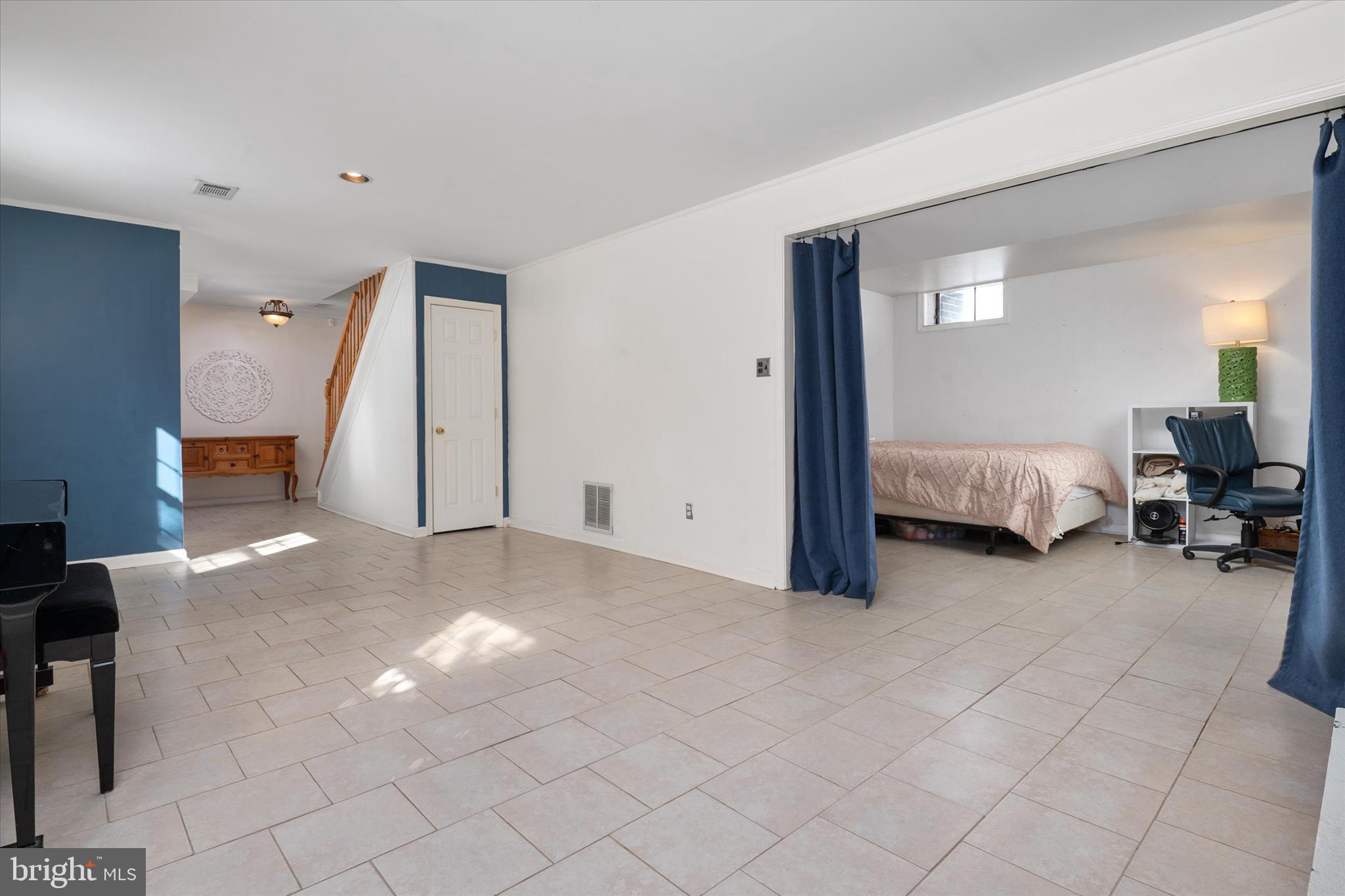 ROUND BAY VIEW - Residential