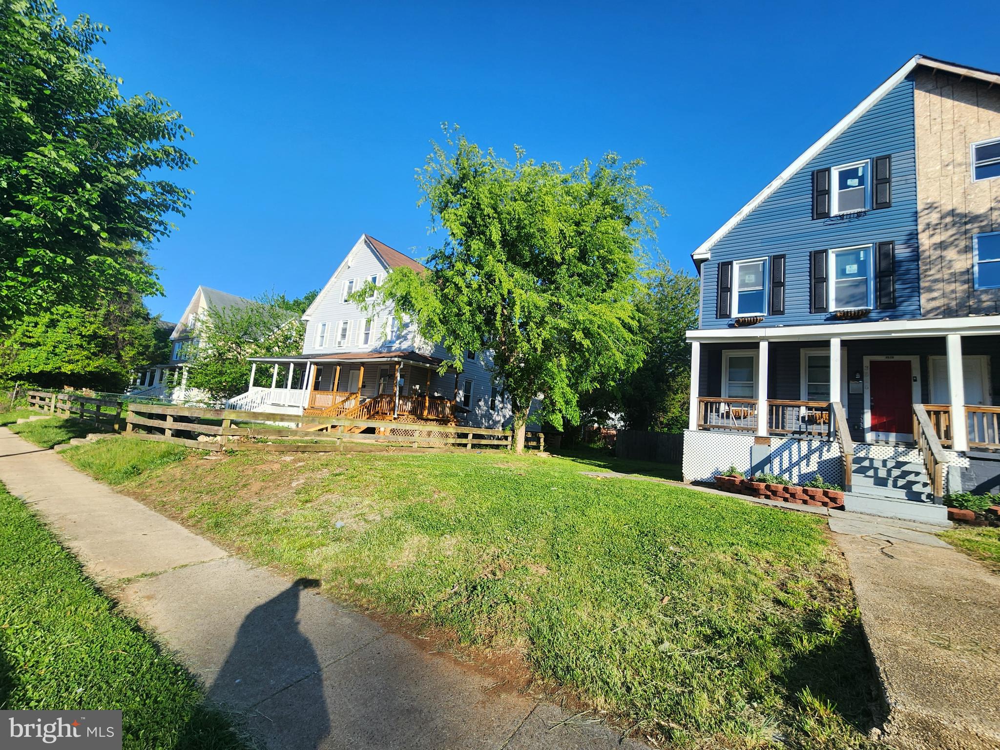 ARLINGTON - Residential