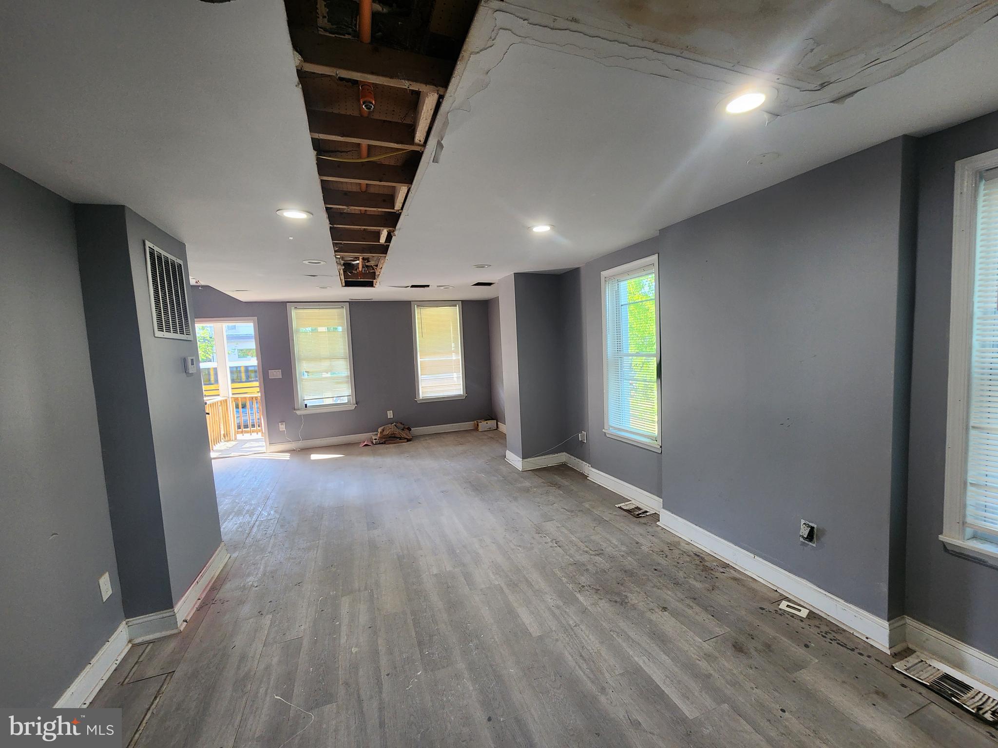 ARLINGTON - Residential