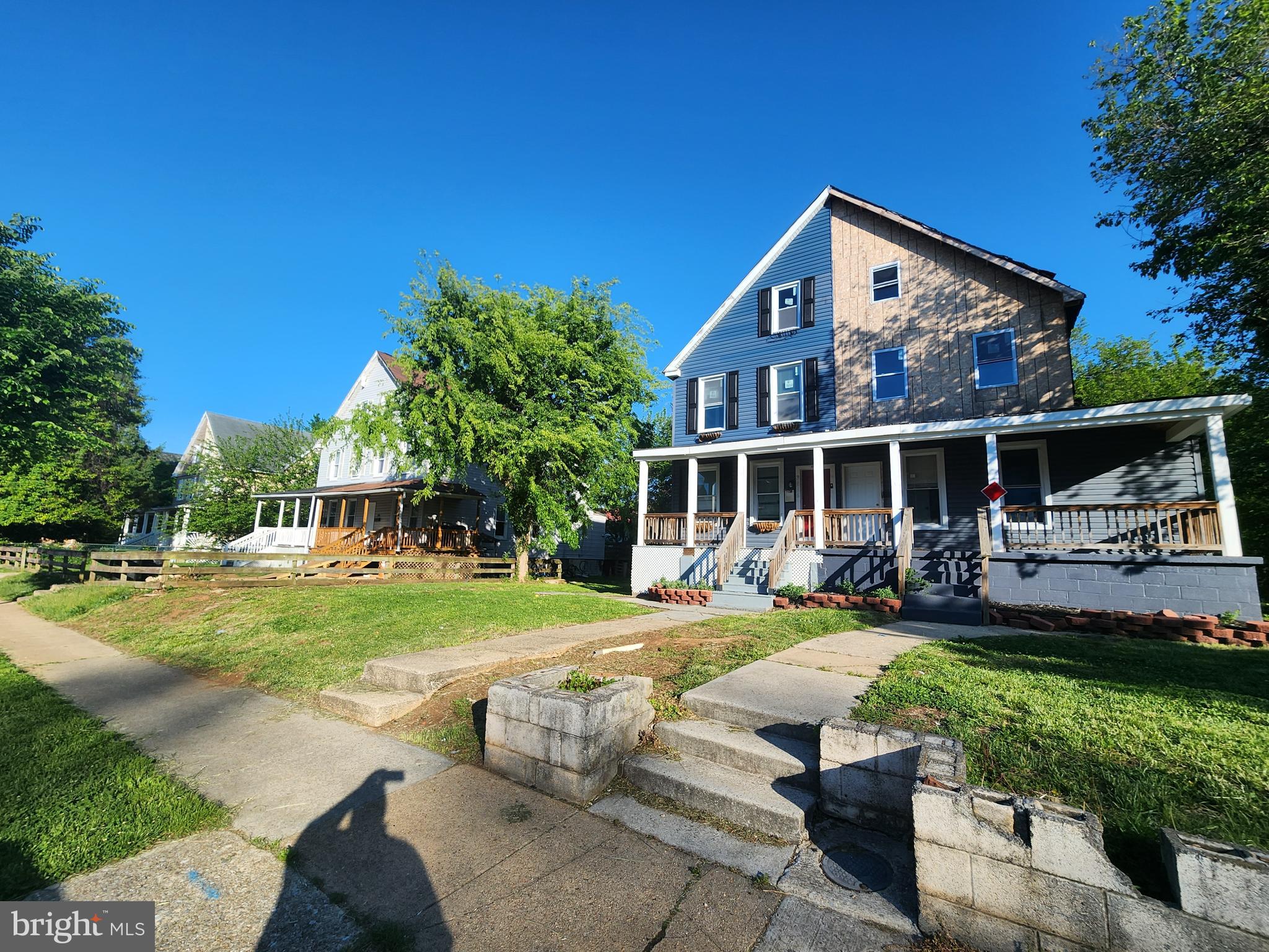 ARLINGTON - Residential