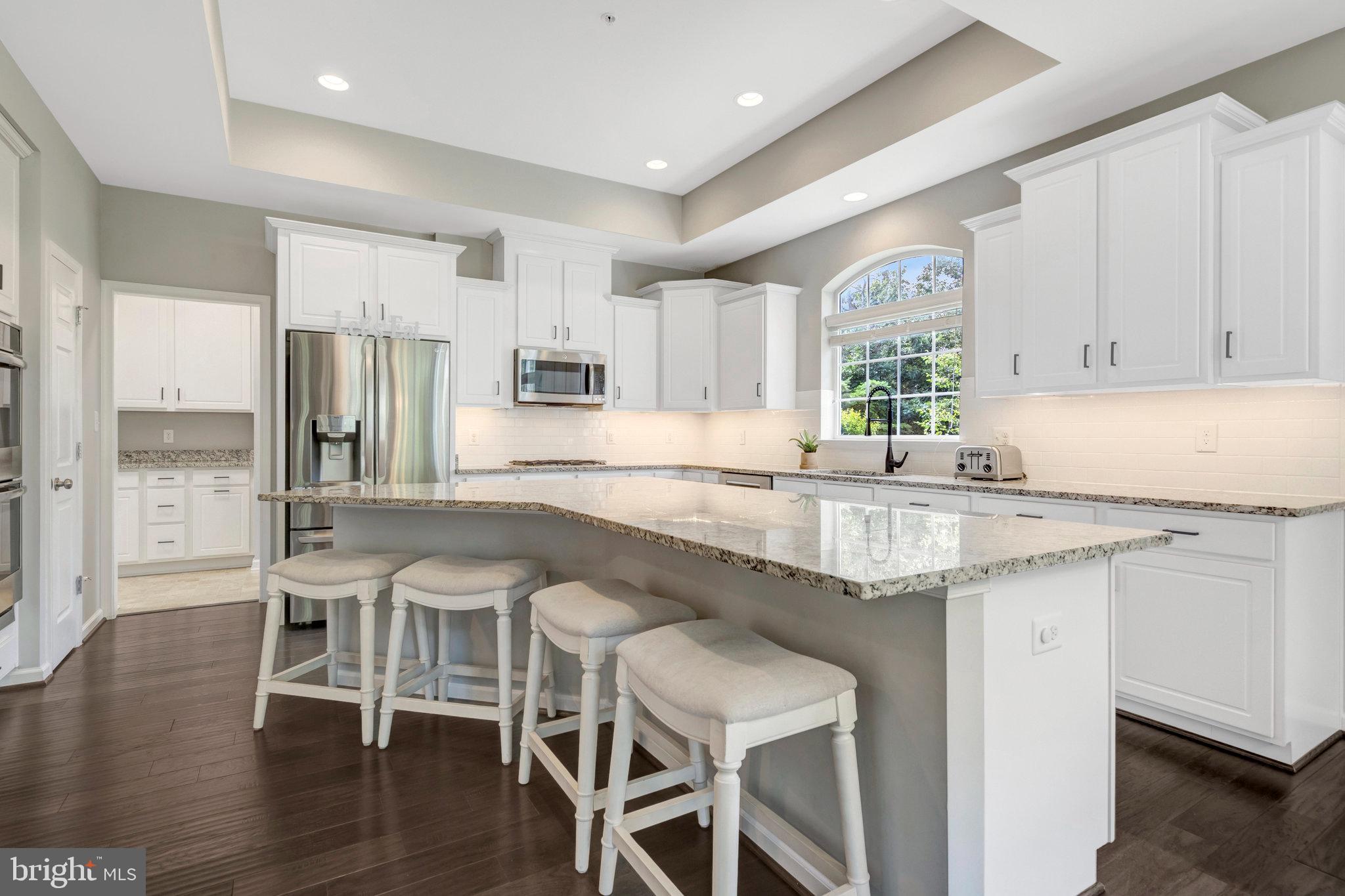 8213 BEARHURST DRIVE