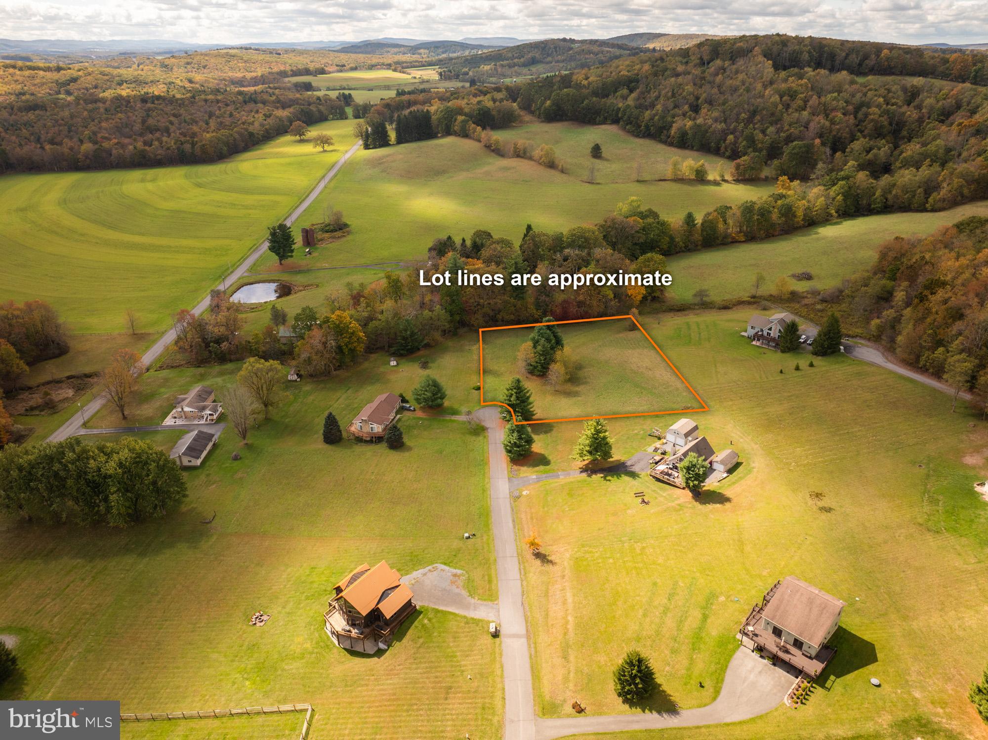 PARADISE POINT - Land