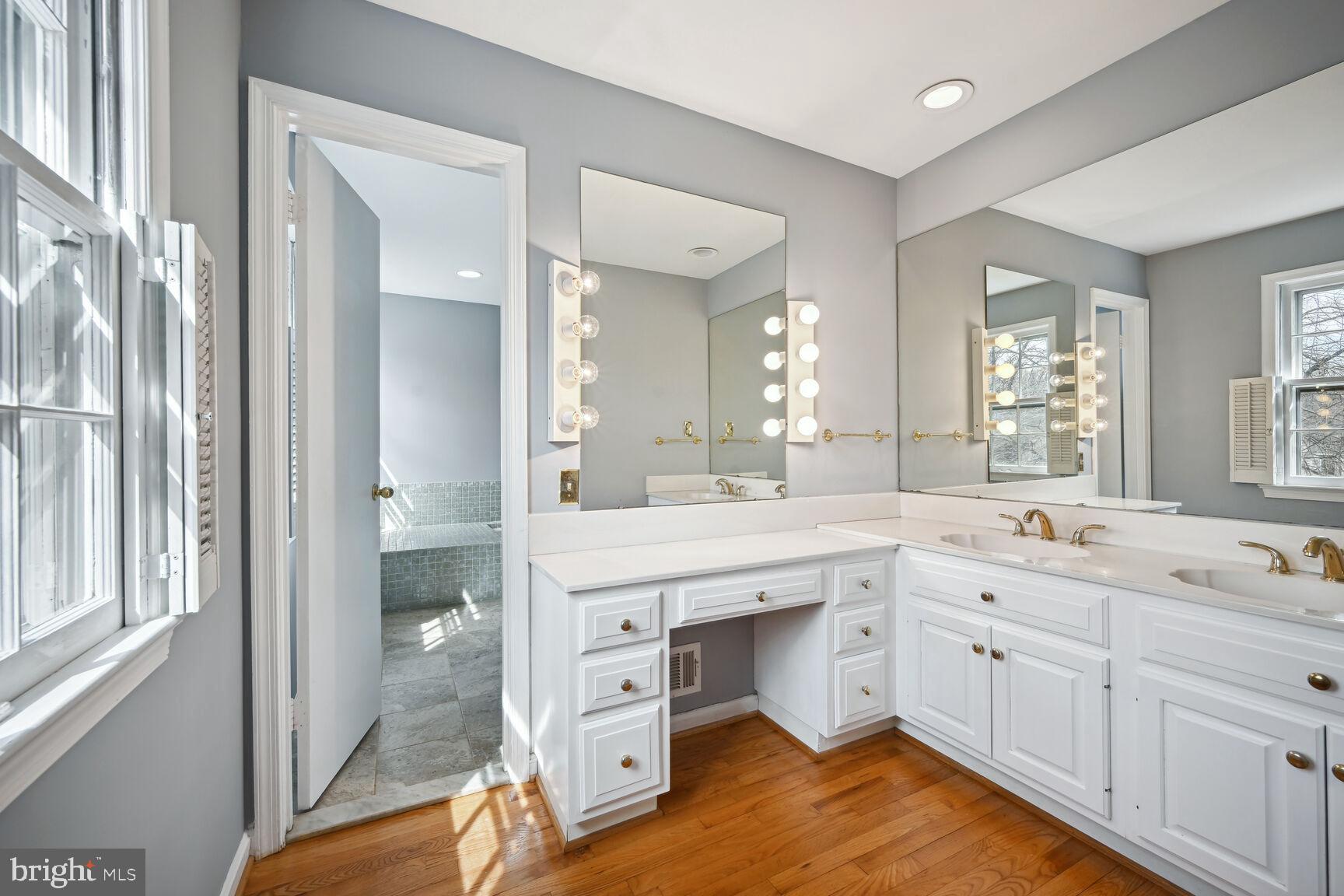 POTOMAC OUTSIDE - Residential