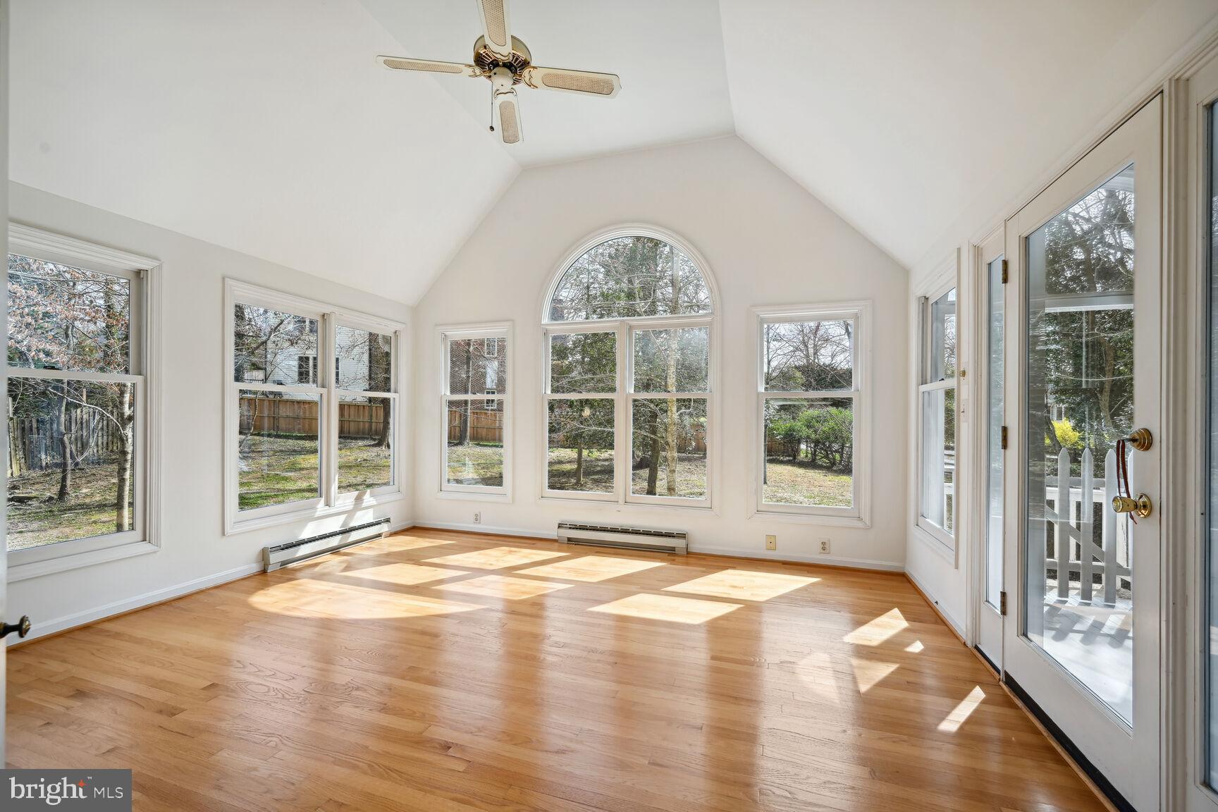 POTOMAC OUTSIDE - Residential