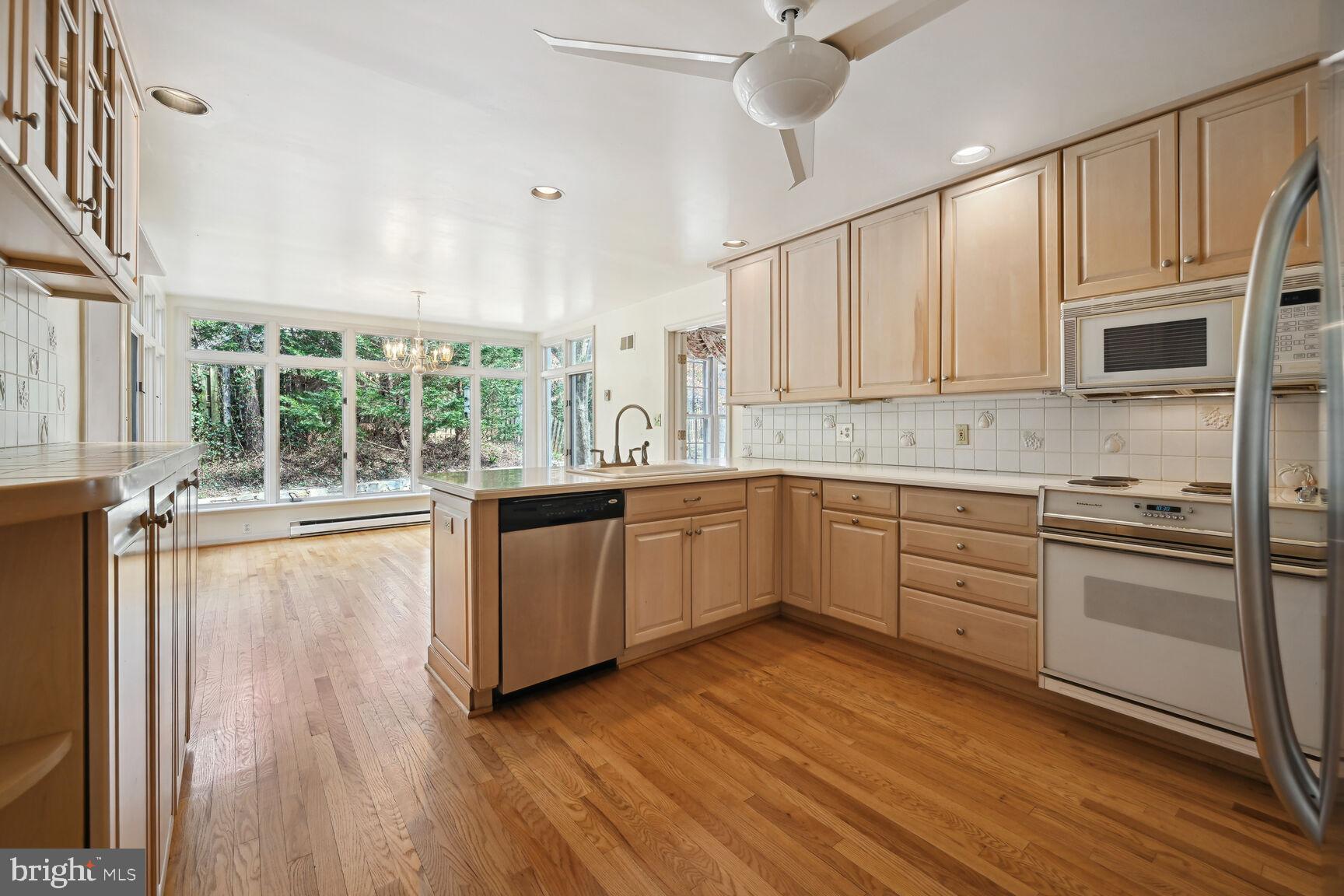 POTOMAC OUTSIDE - Residential