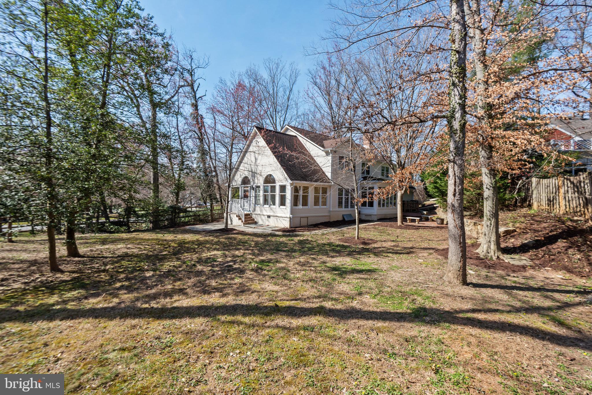 POTOMAC OUTSIDE - Residential