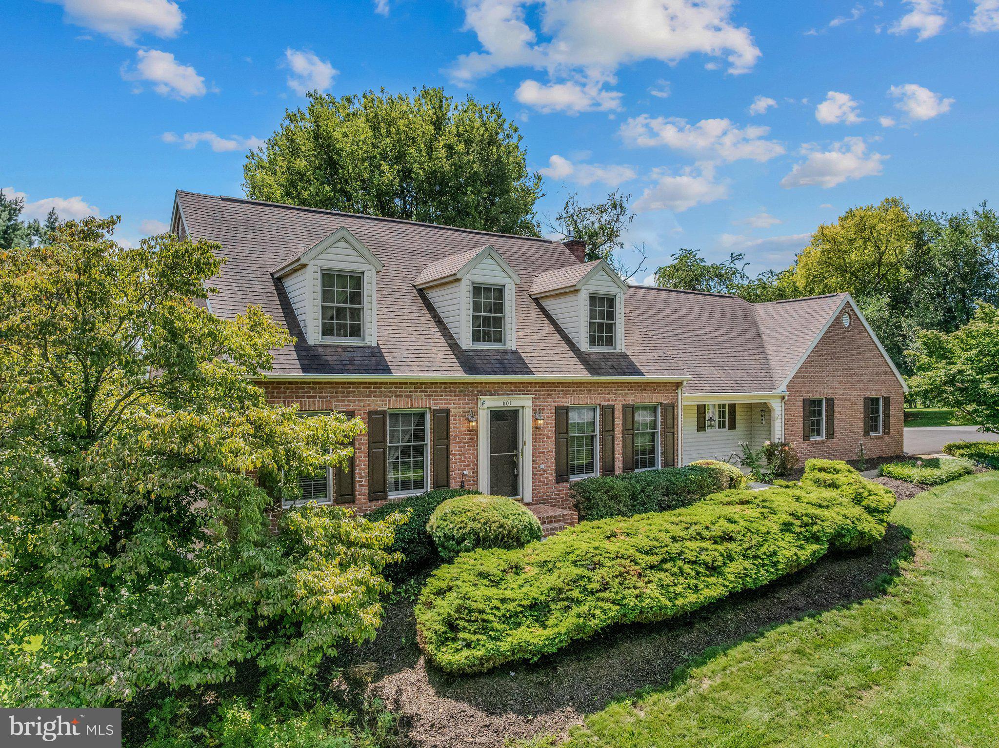 601 STREET OF DREAMS