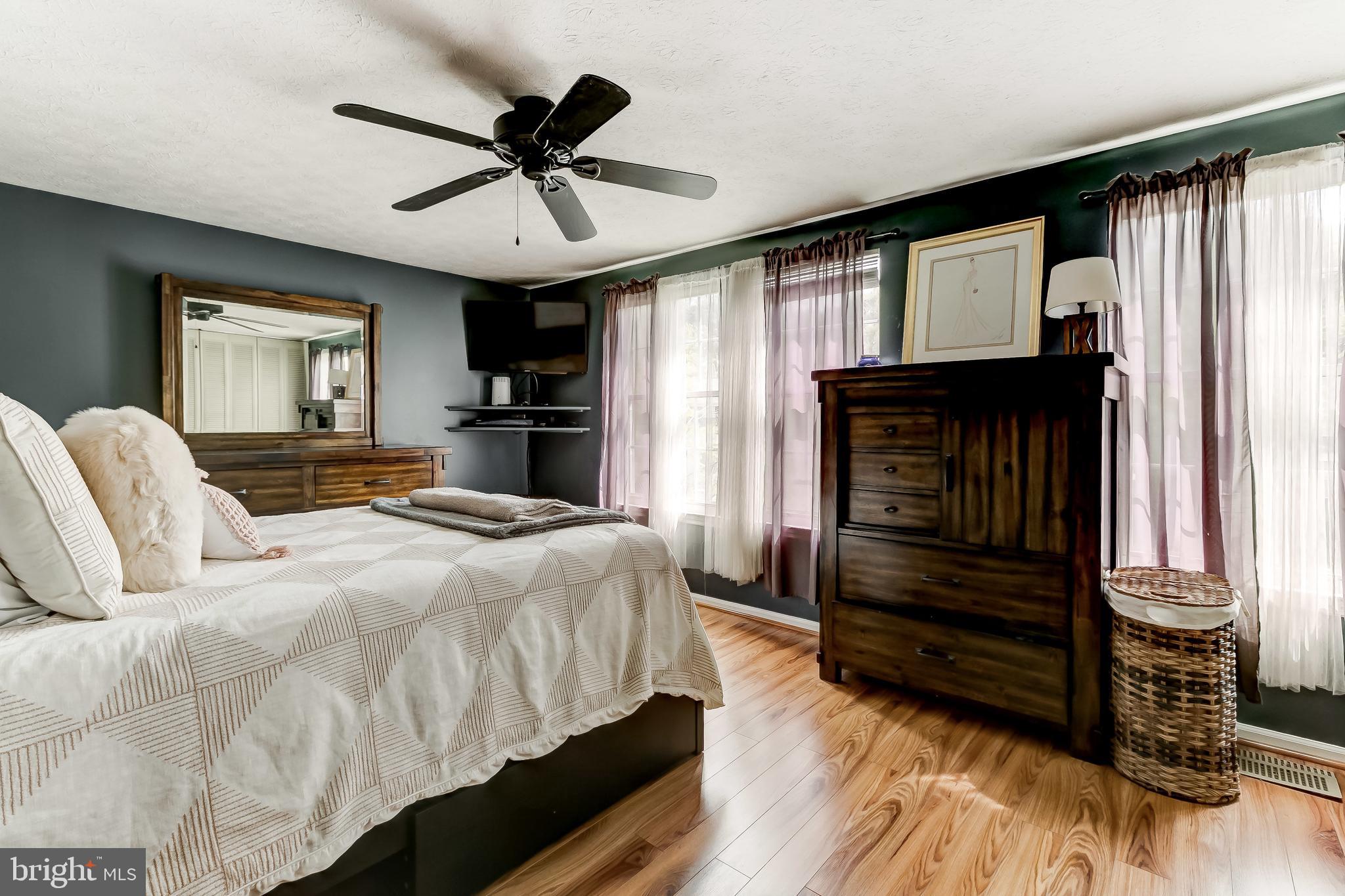 FEATHERHILL - Residential