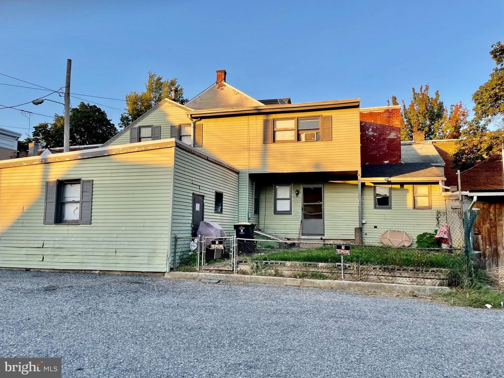 Photo of 510 High Street, Lancaster, PA 17603 (MLS # PALA2041534)