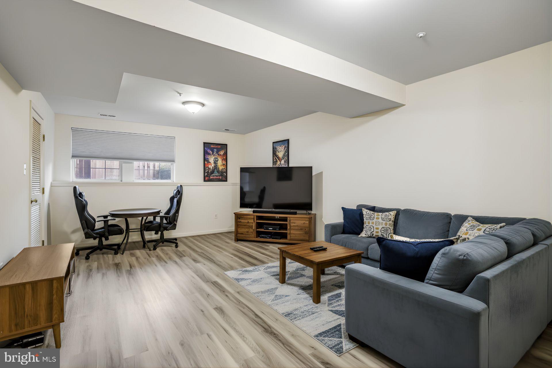 BALLENGER CROSSING - Residential