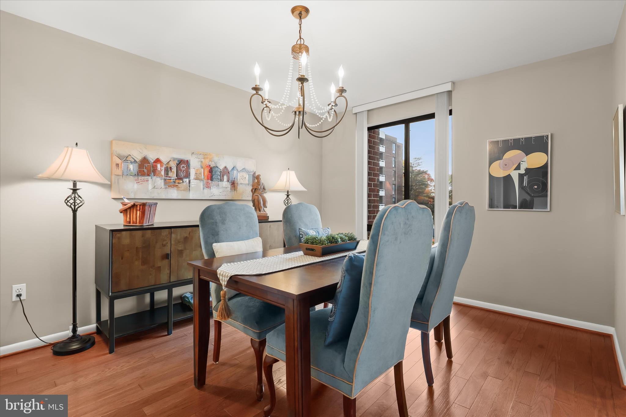 SUBURBAN OAKS - Residential