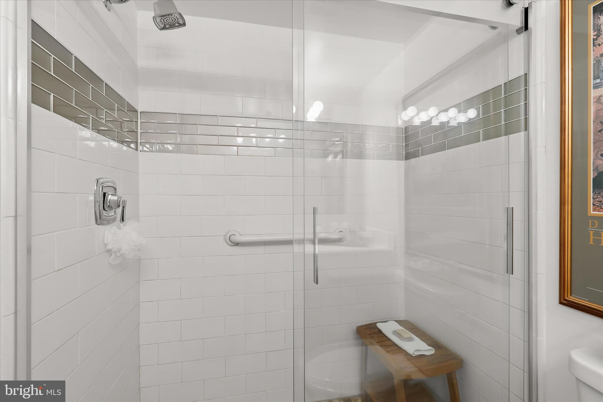 SUBURBAN OAKS - Residential