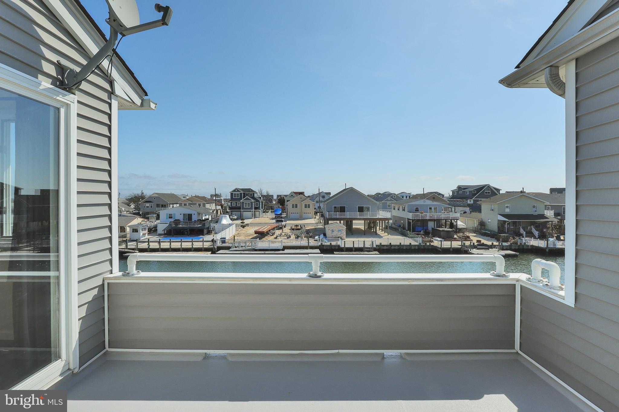 MYSTIC ISLAND - HICKORY ISLAND - Residential