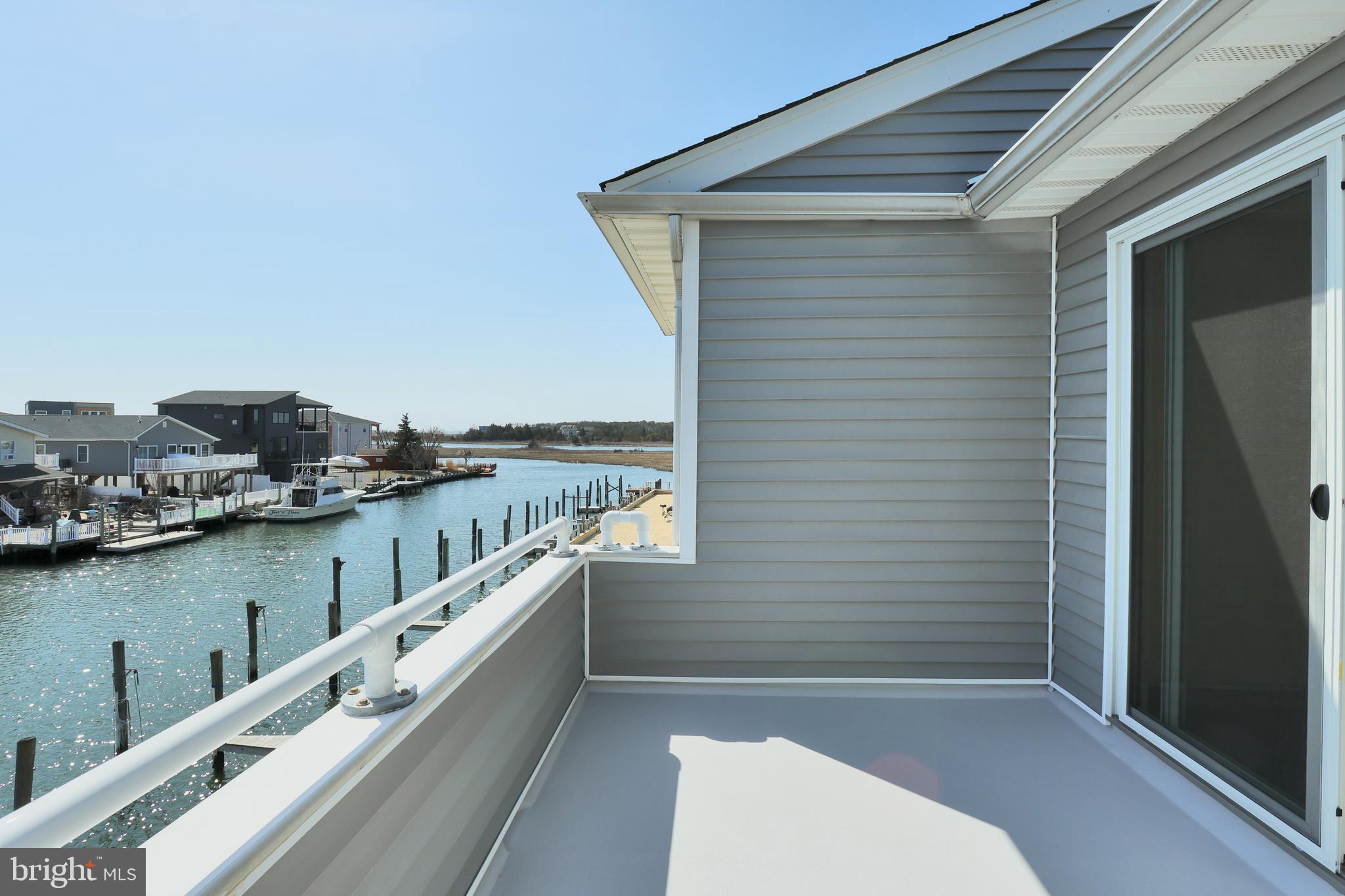 MYSTIC ISLAND - HICKORY ISLAND - Residential