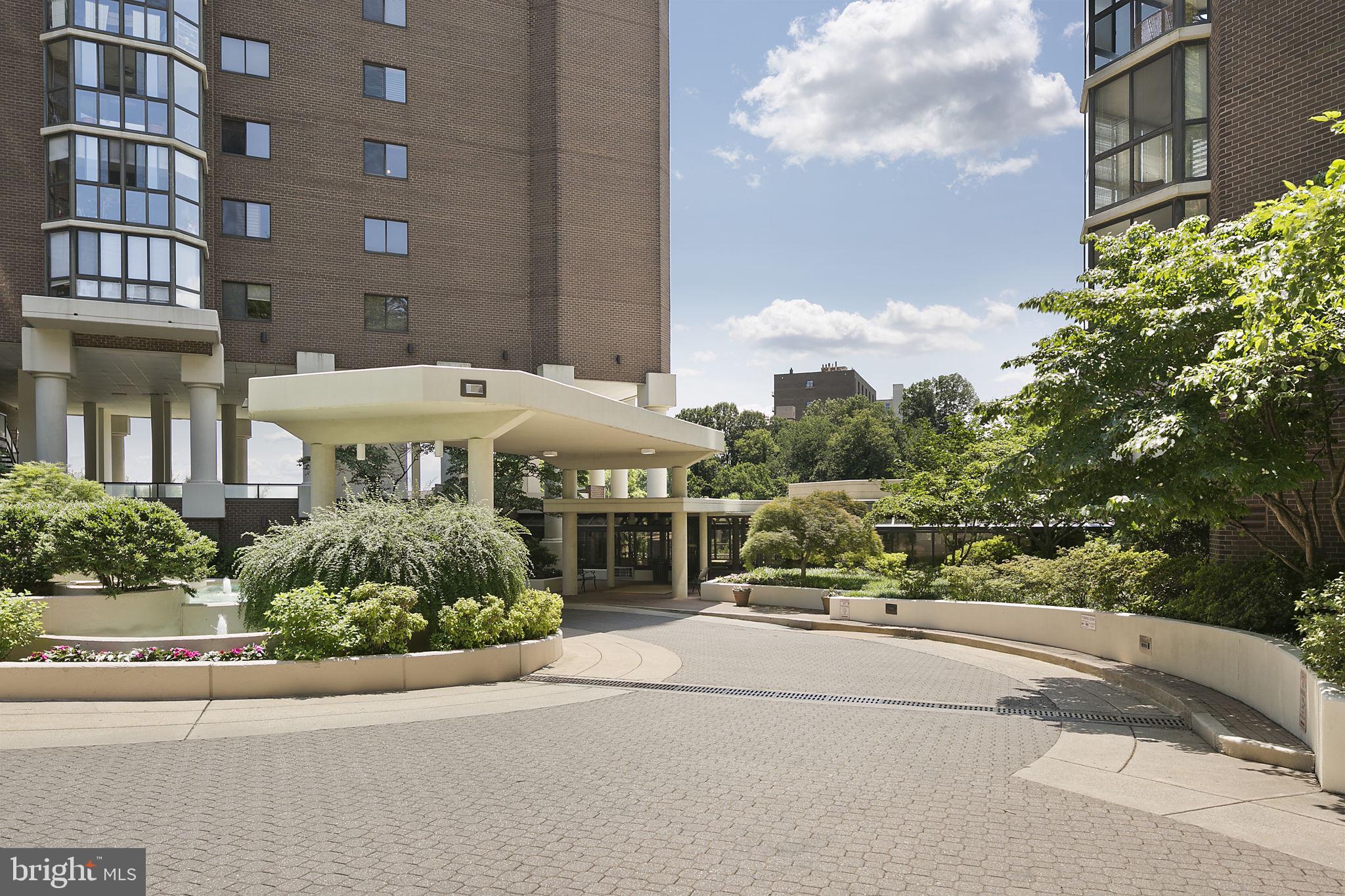 1600 N OAK STREET 420