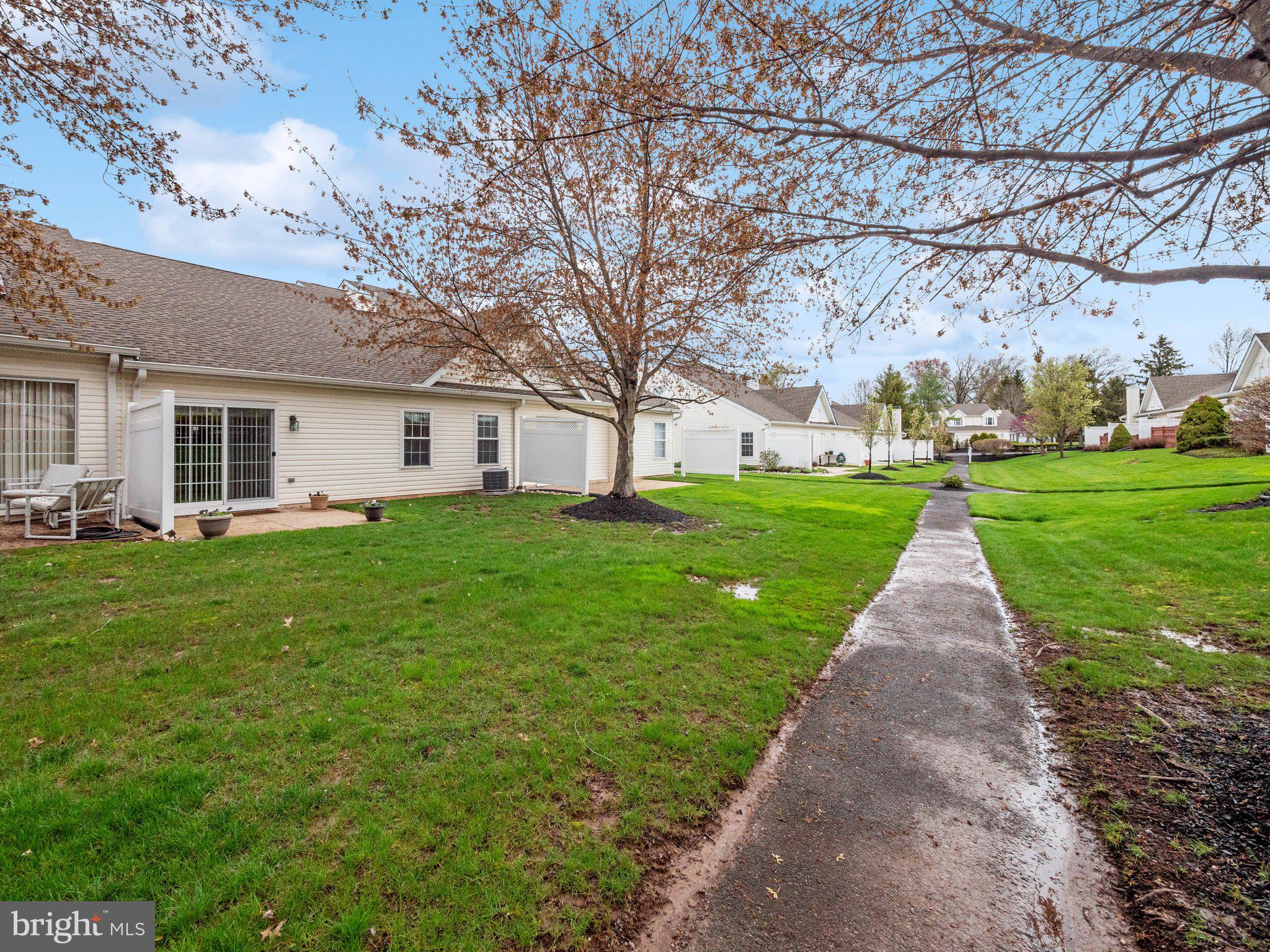 VLG OF NORTHAMPTON - Residential