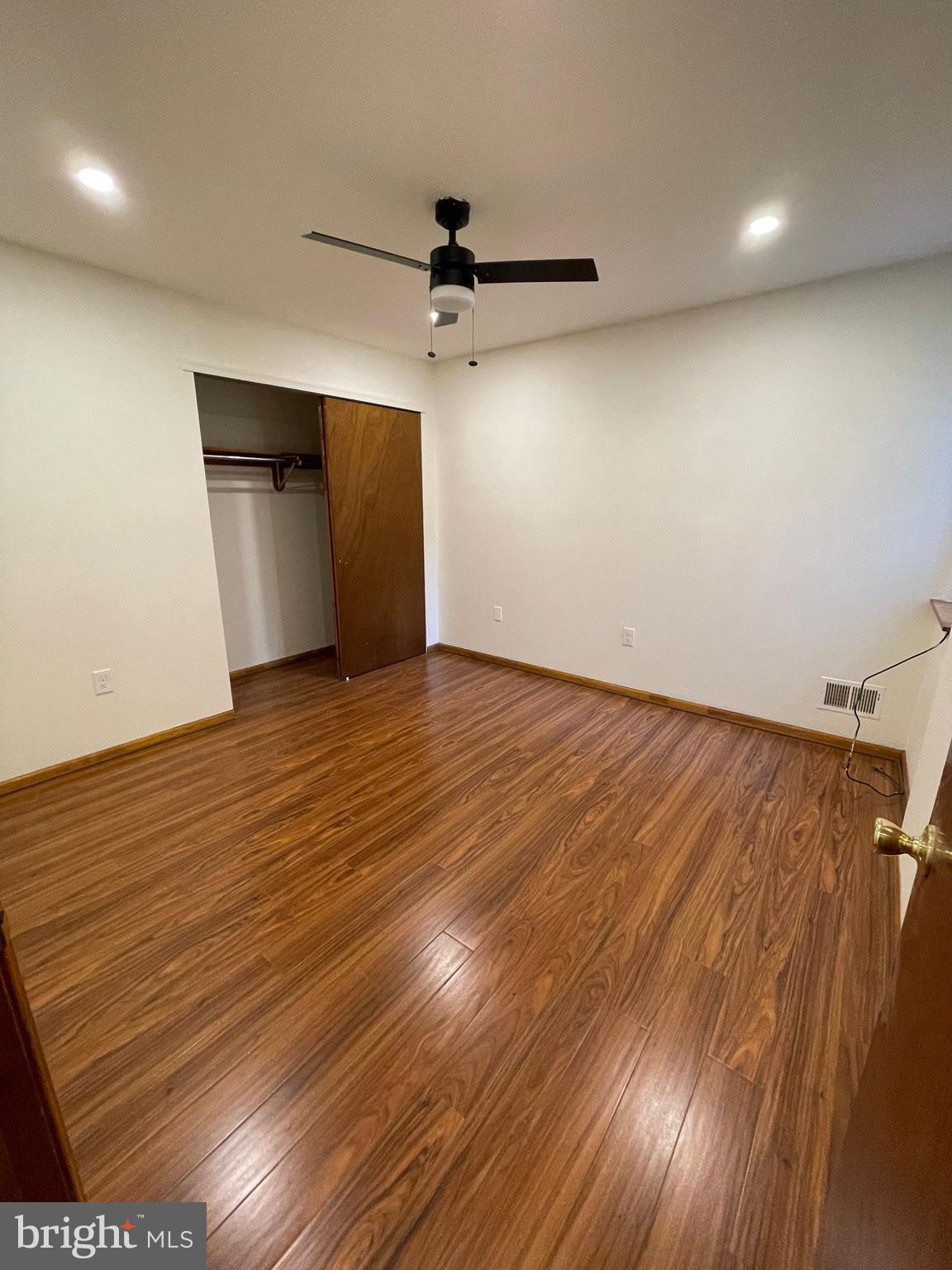 1432 W VENANGO STREET UNIT 1