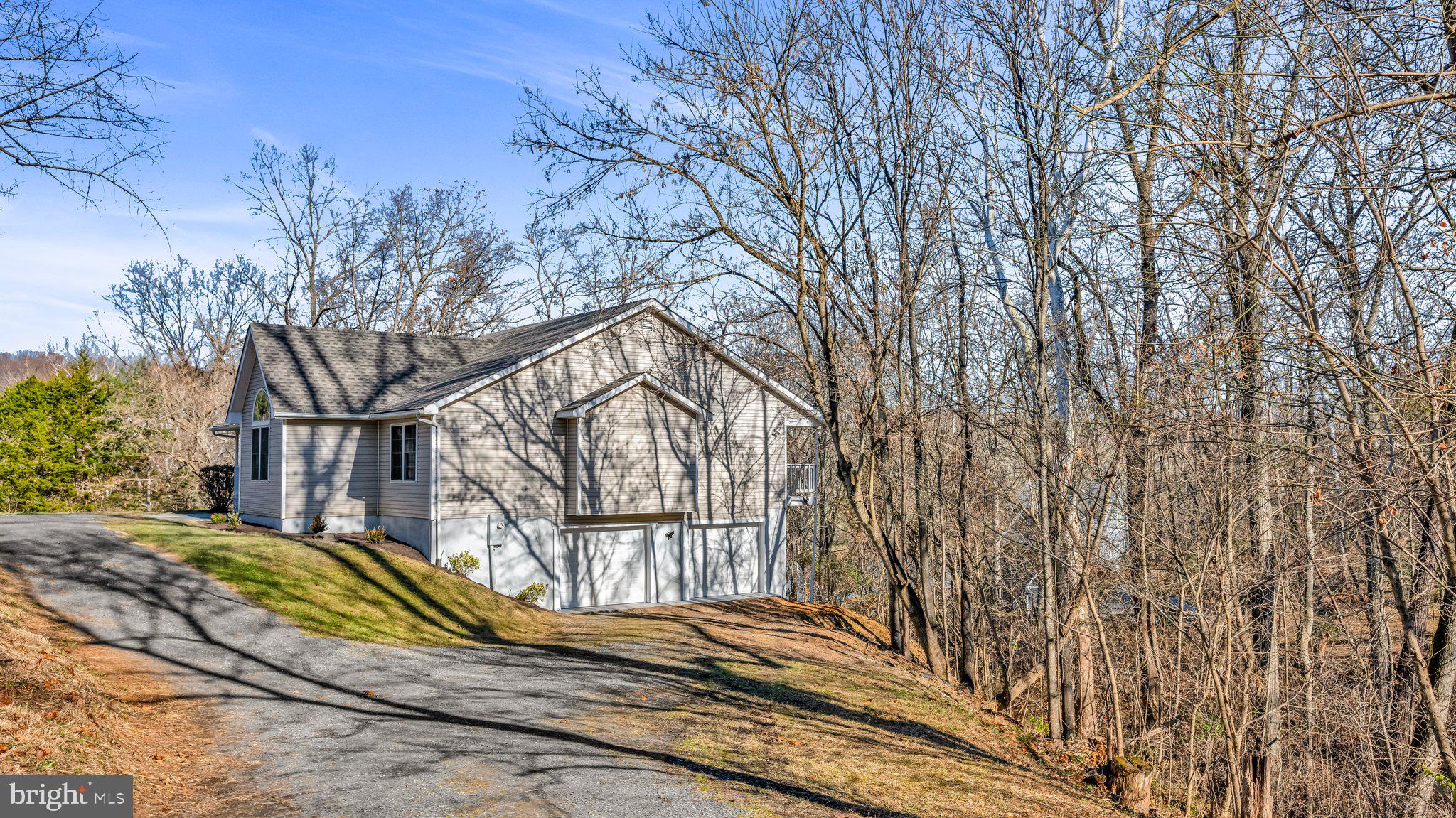 SHEN SHORES - Residential