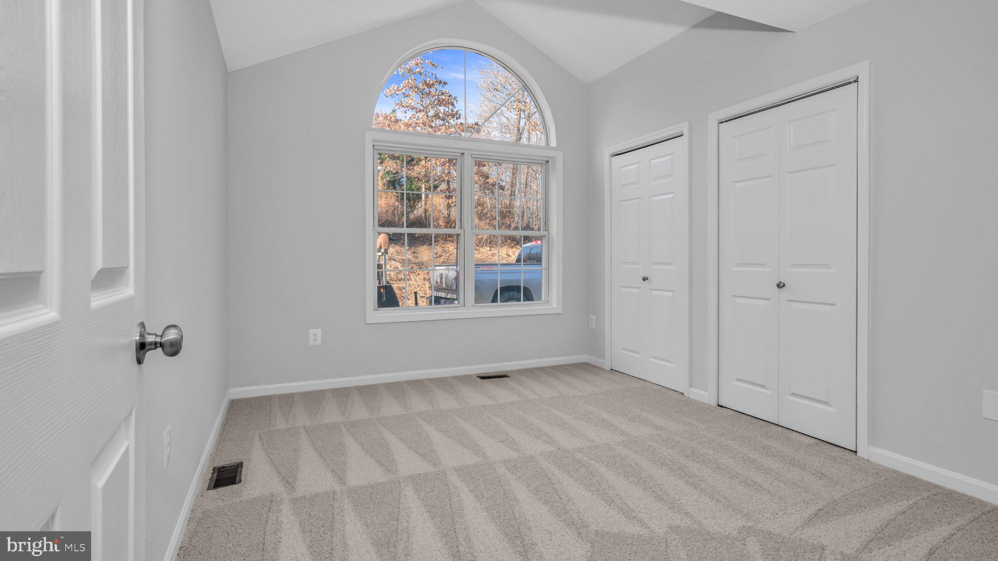 SHEN SHORES - Residential