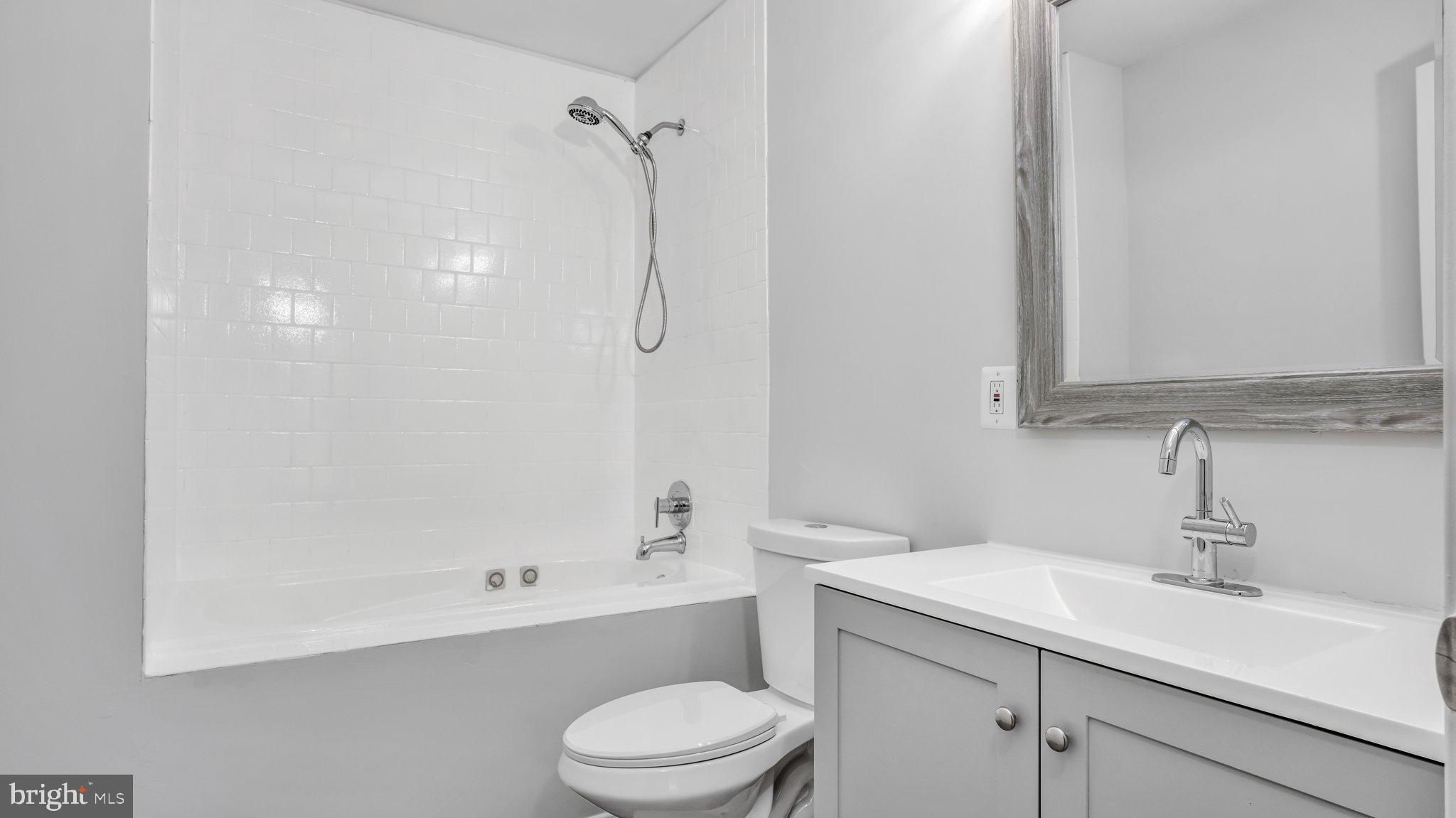 SHEN SHORES - Residential