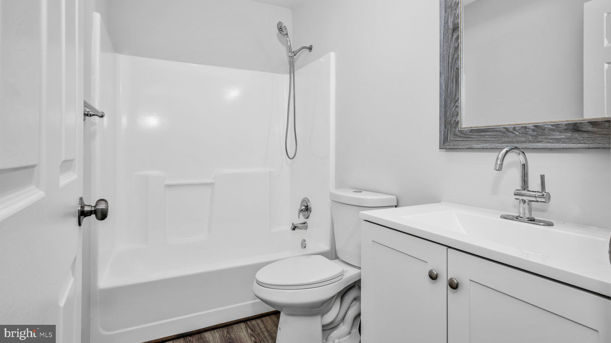 SHEN SHORES - Residential