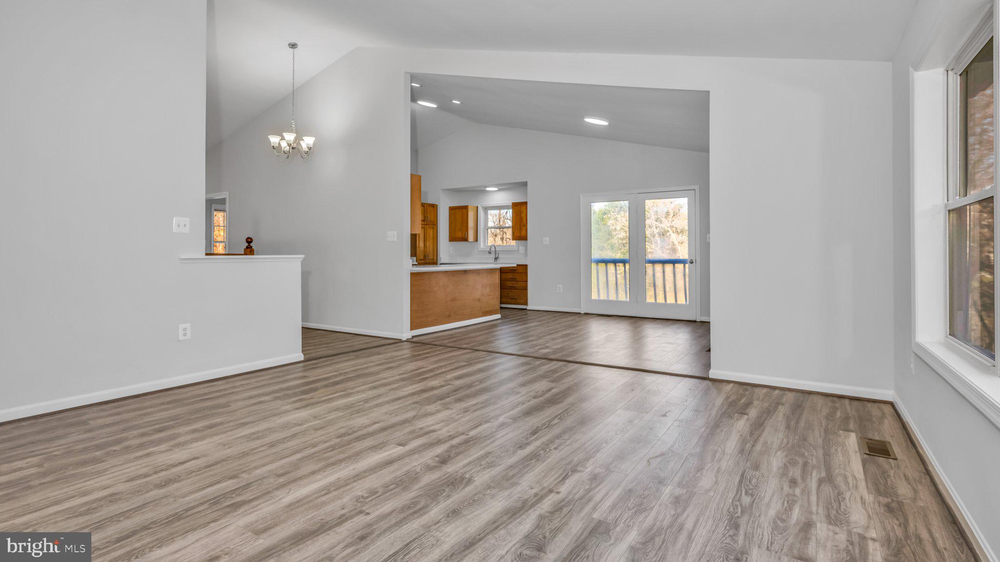 SHEN SHORES - Residential