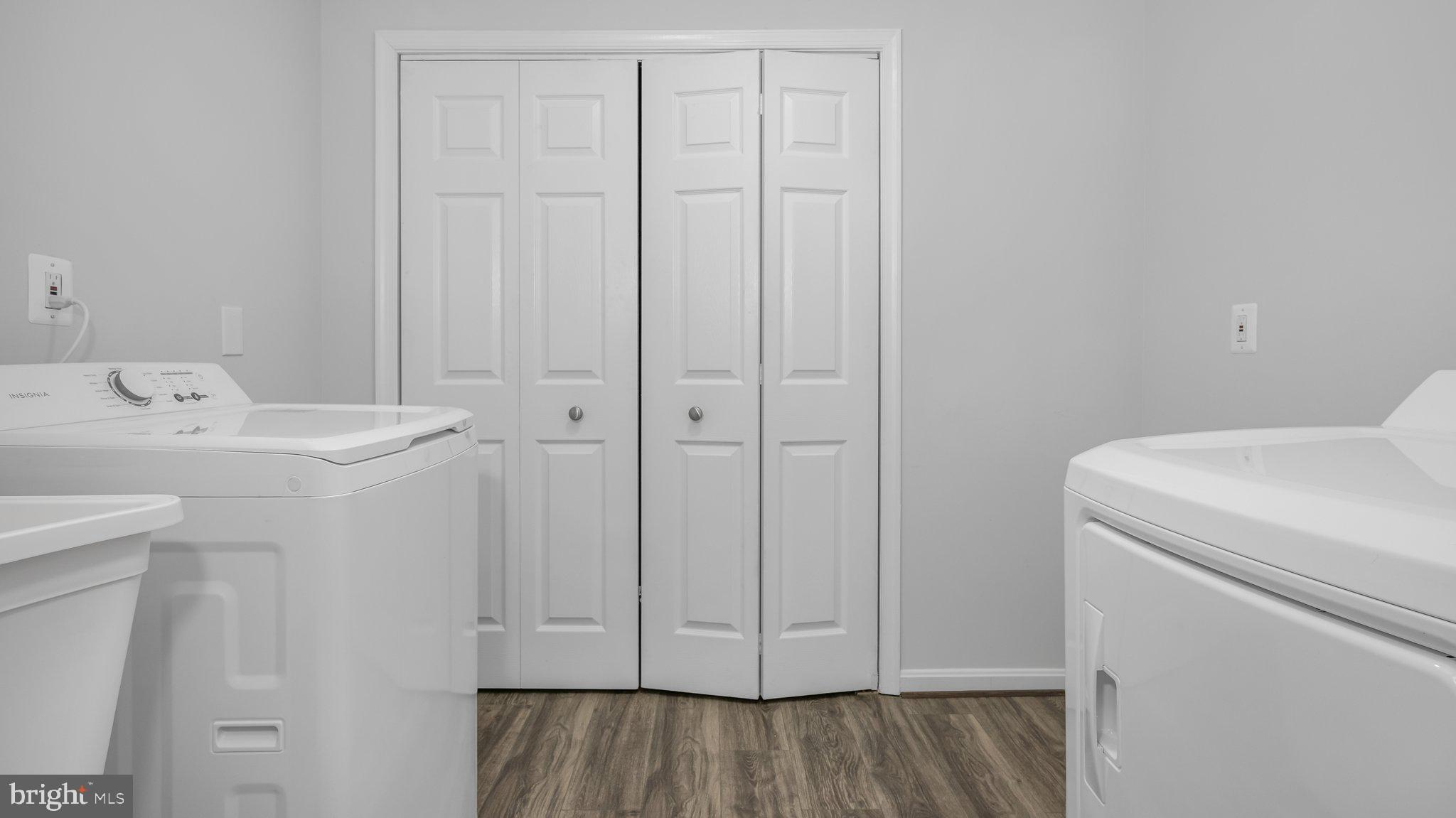 SHEN SHORES - Residential