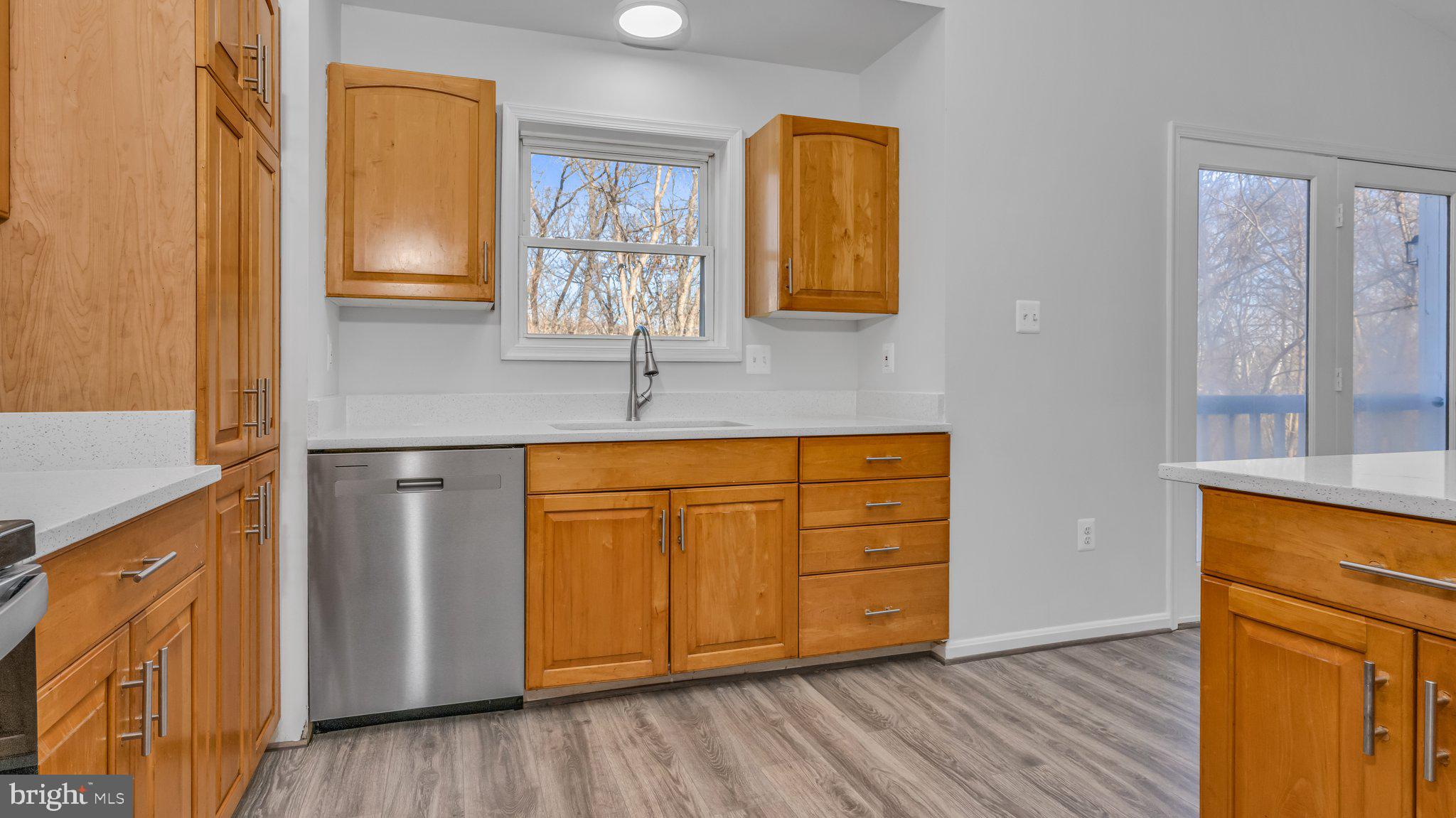 SHEN SHORES - Residential