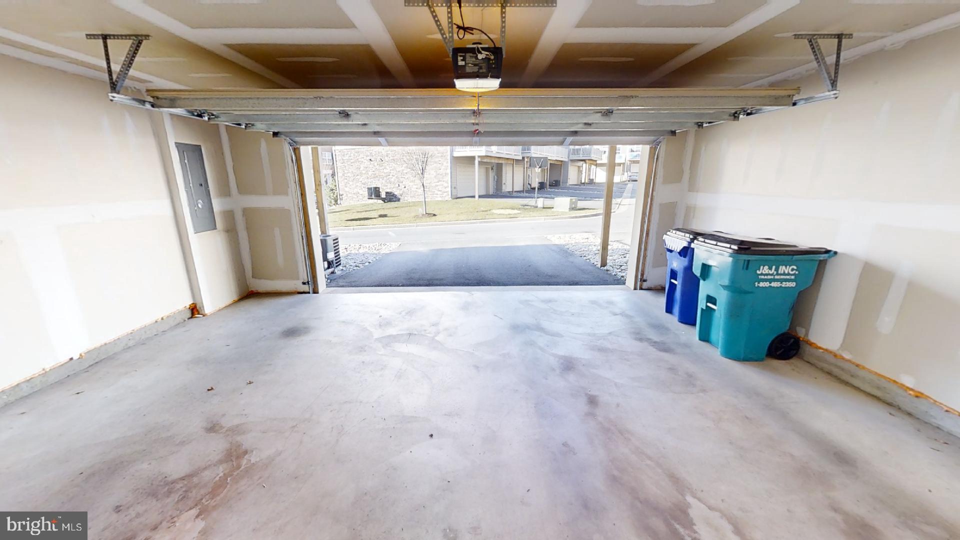 JEFFERSON PLACE - Residential Lease