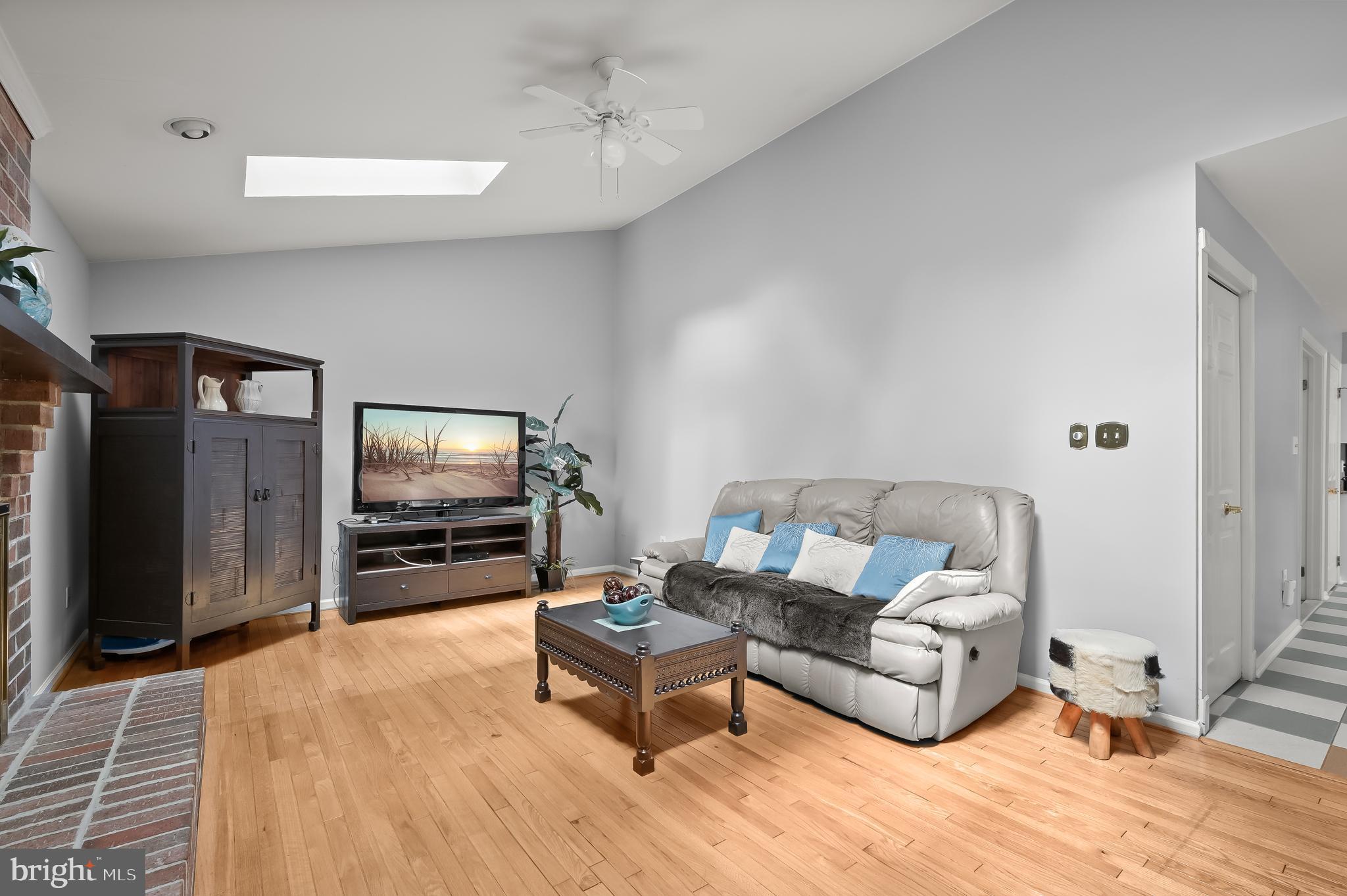 BROOKVILLE KNOLLS - Residential